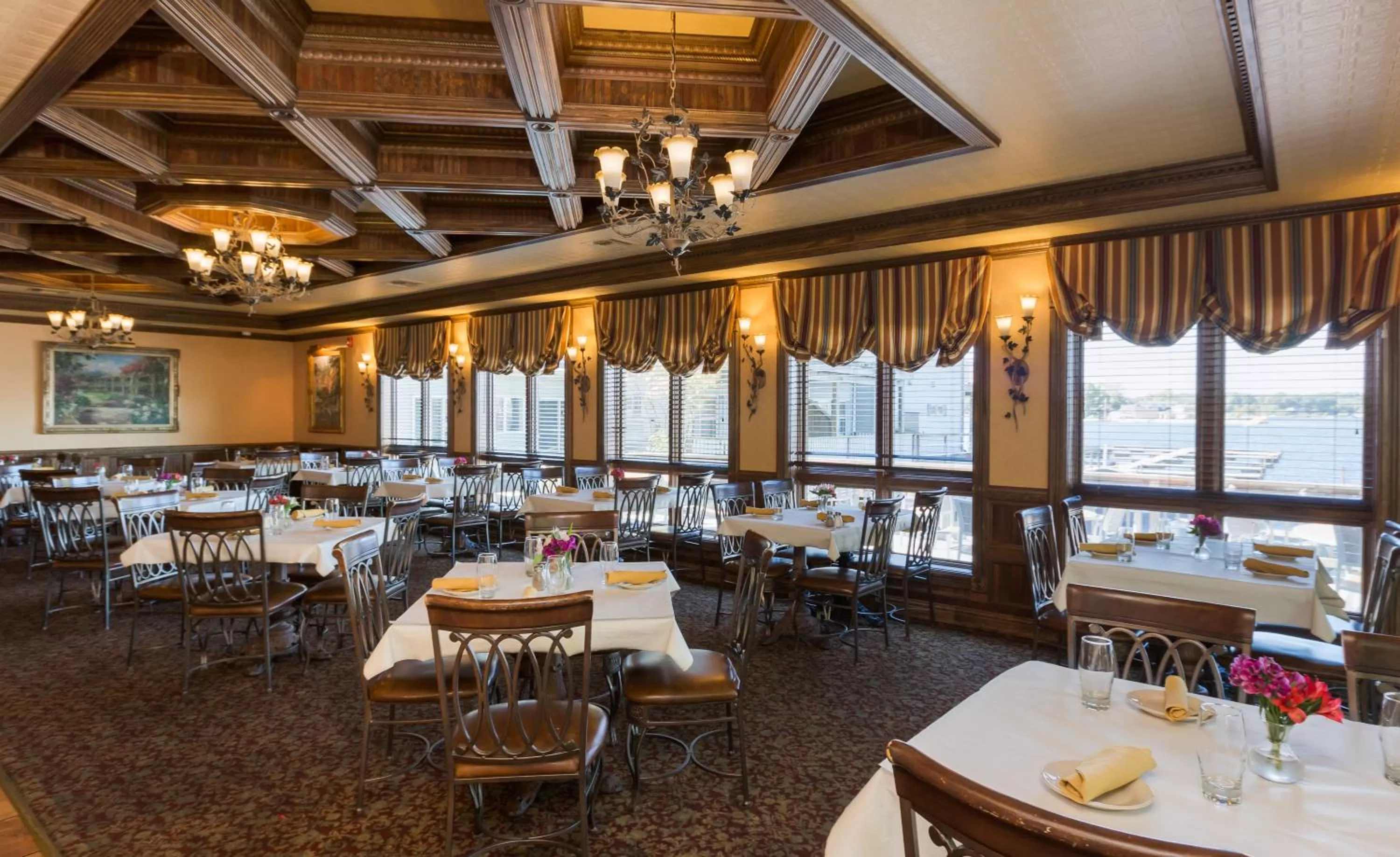 Restaurant/places to eat in The Blue Heron Inn