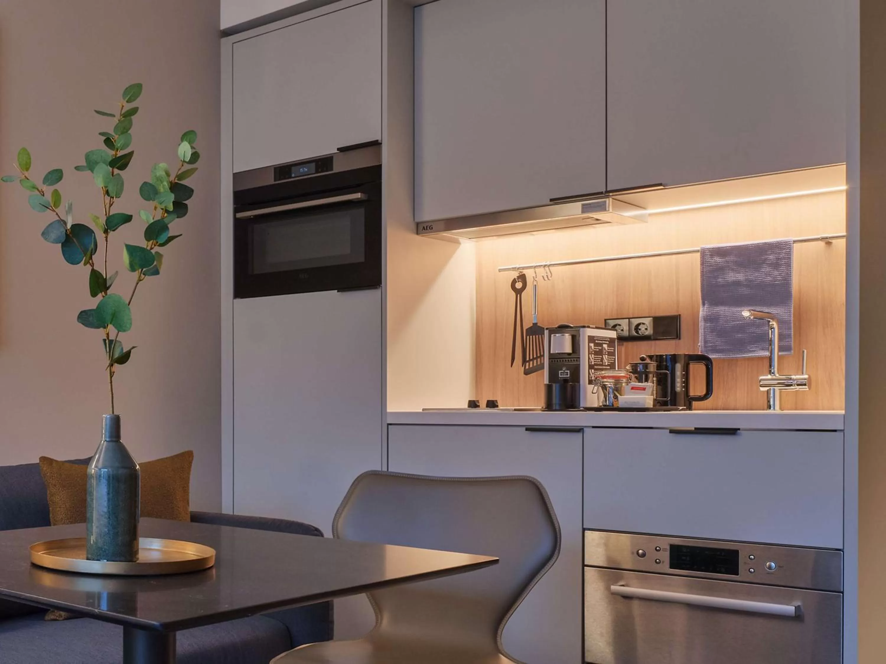 Kitchen or kitchenette in Adina Apartment Hotel Wiesbaden