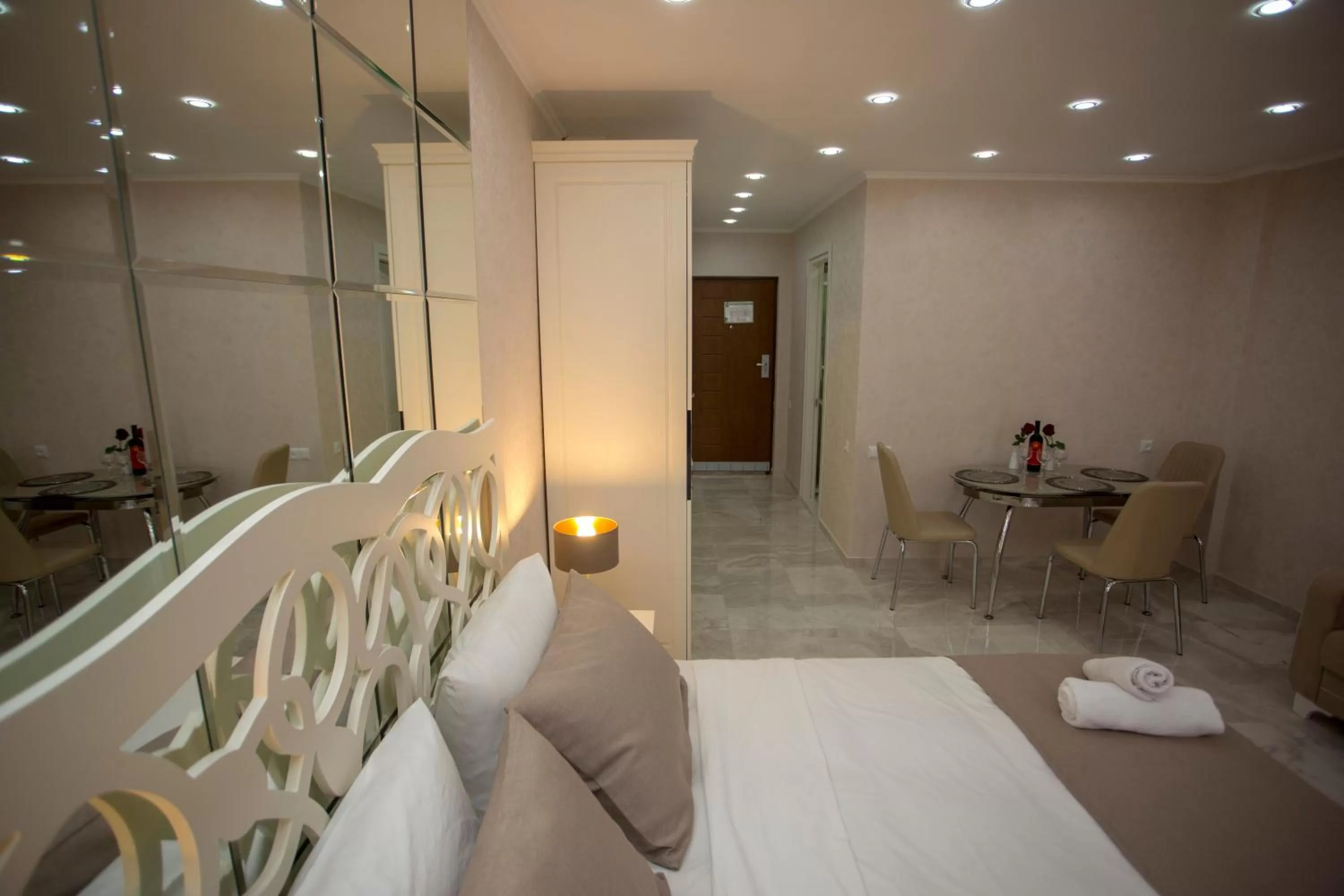 Photo of the whole room in Blue Star Batumi