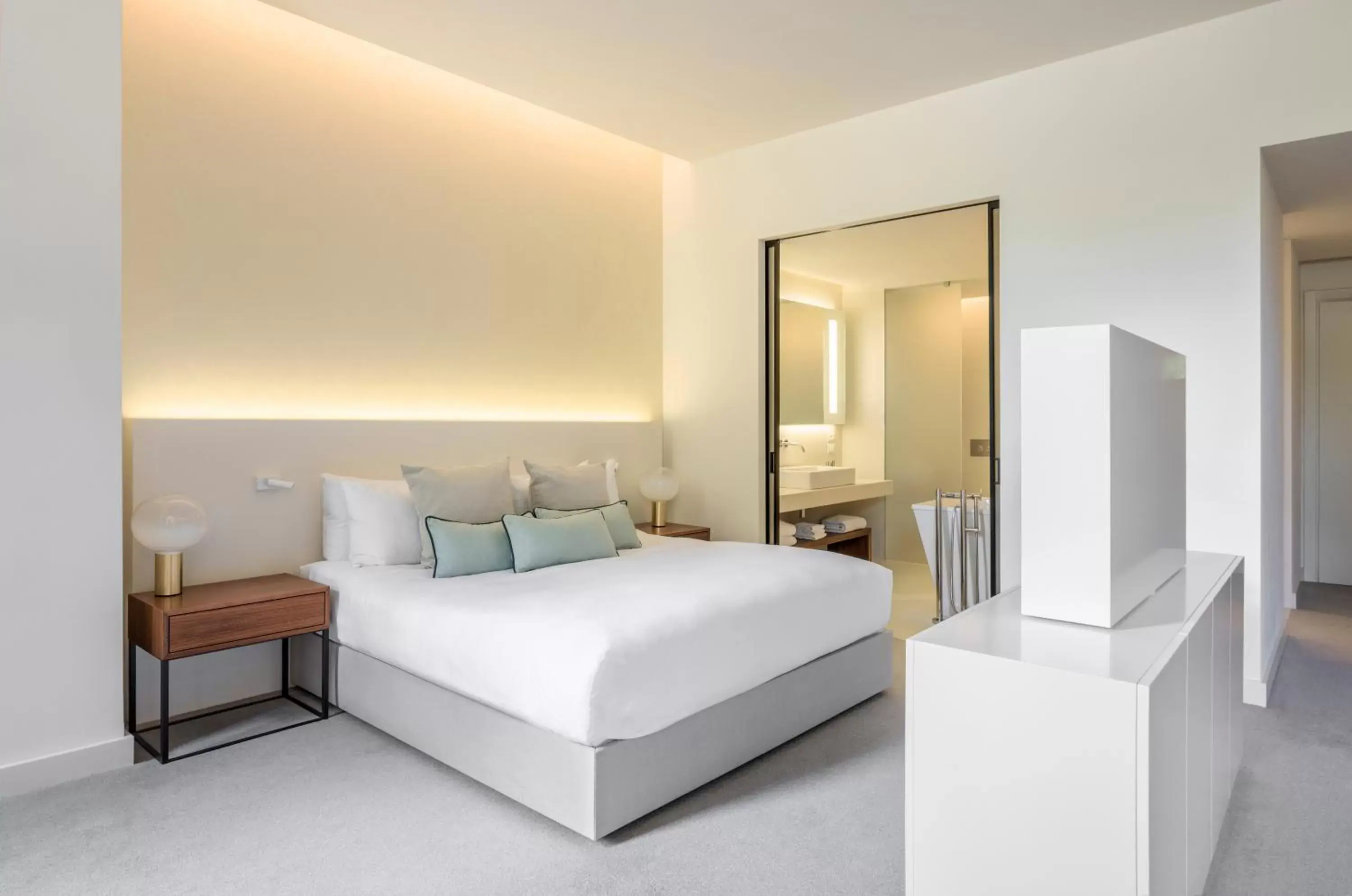 Premium Family Room with King Bed in JW Marriott Venice Resort & Spa Premium Family Room with King Bed in JW Marriott Venice Resort & Spa