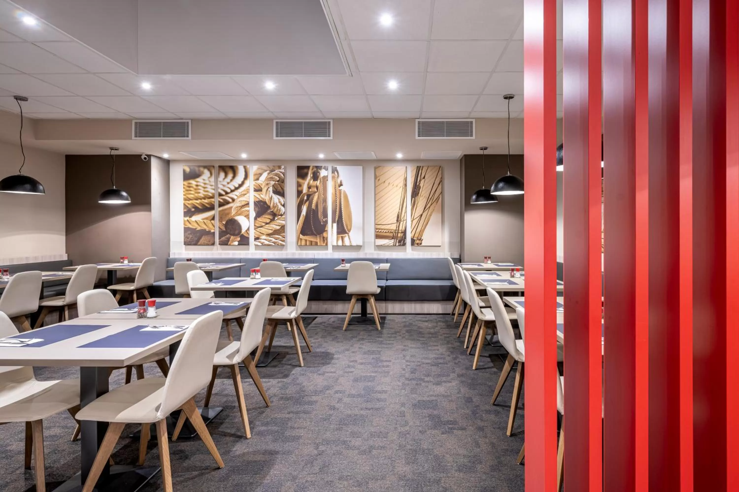 Restaurant/places to eat in Mercure Oostende