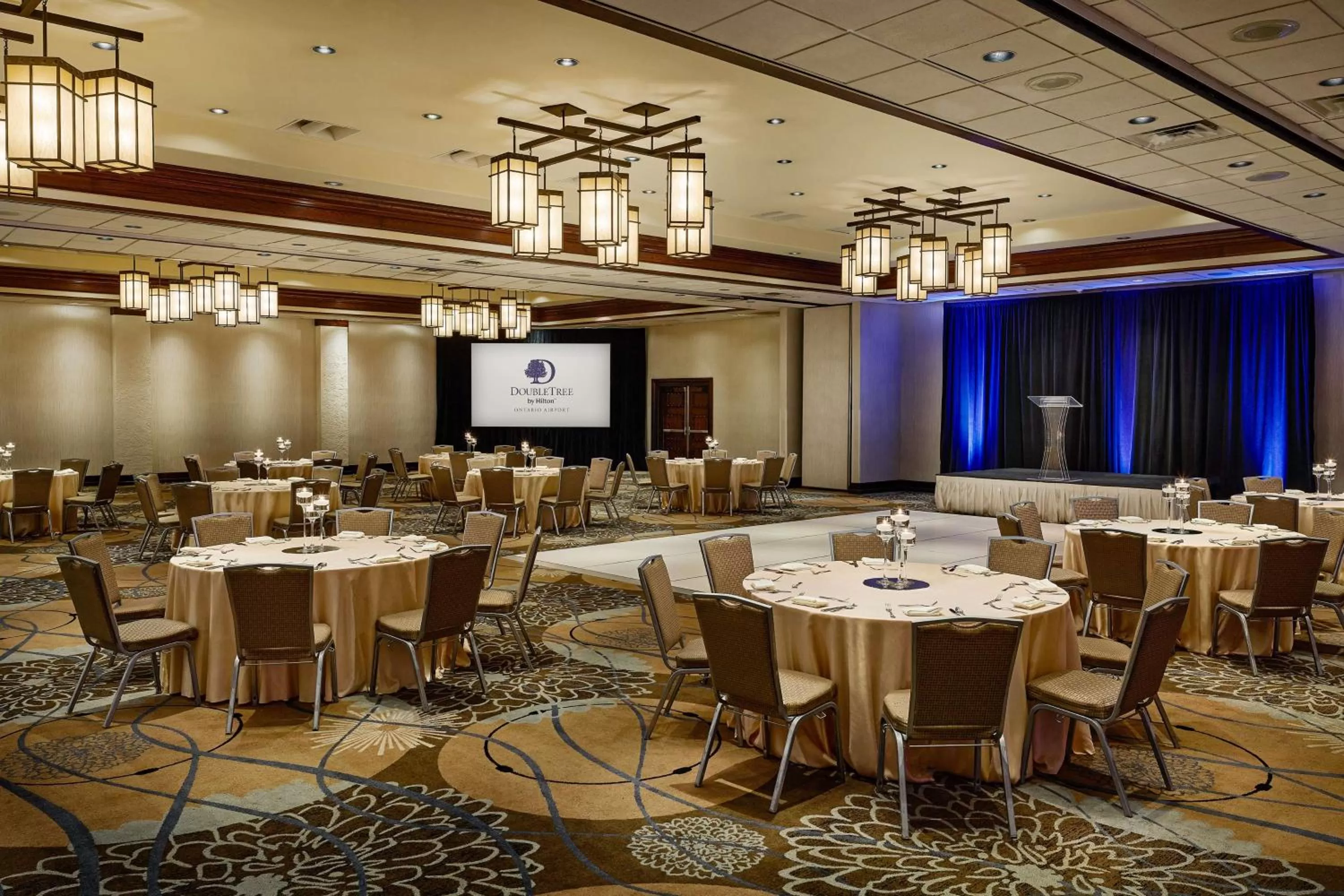 Meeting/conference room in DoubleTree by Hilton Ontario Airport