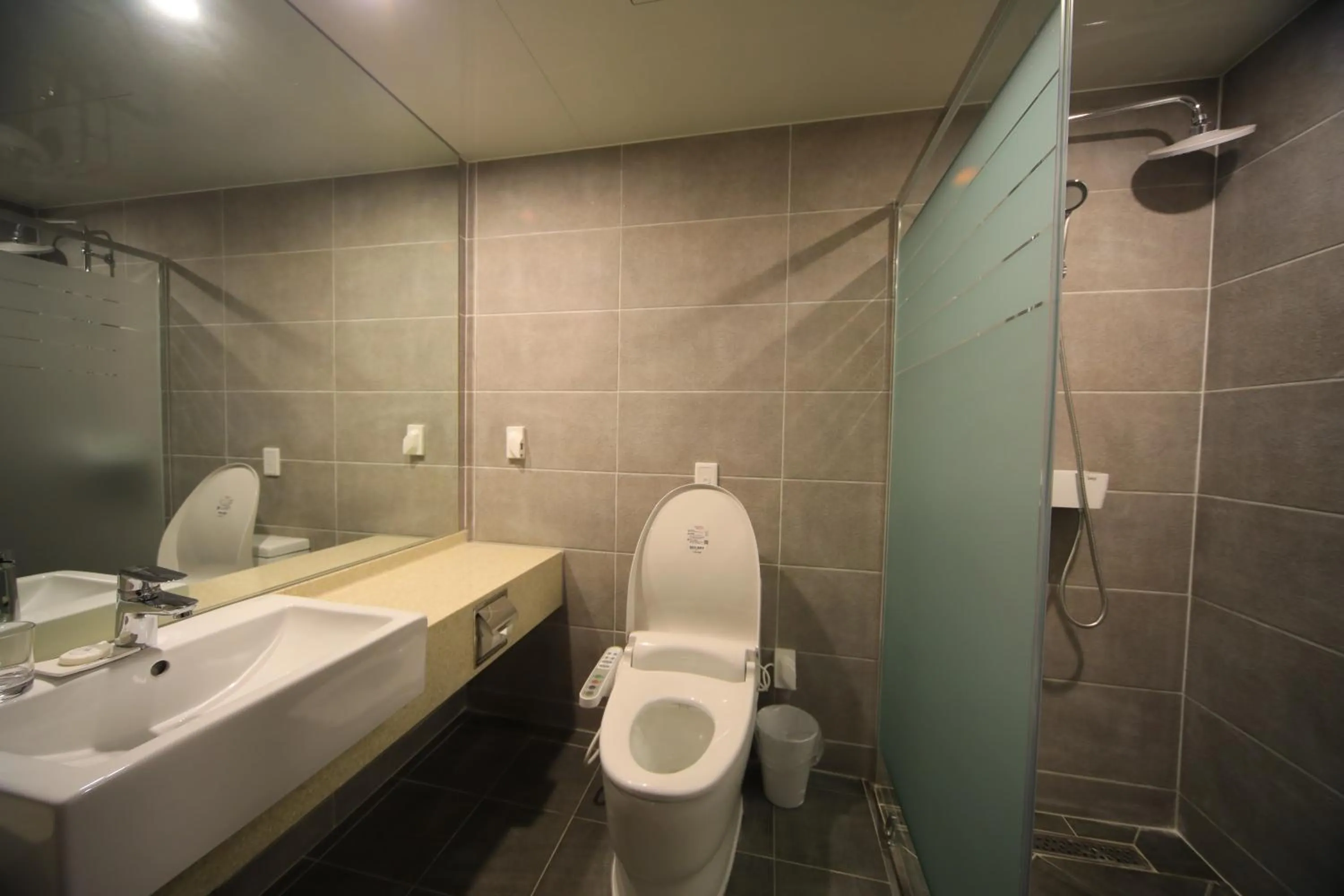 Toilet in Hotel Daoom