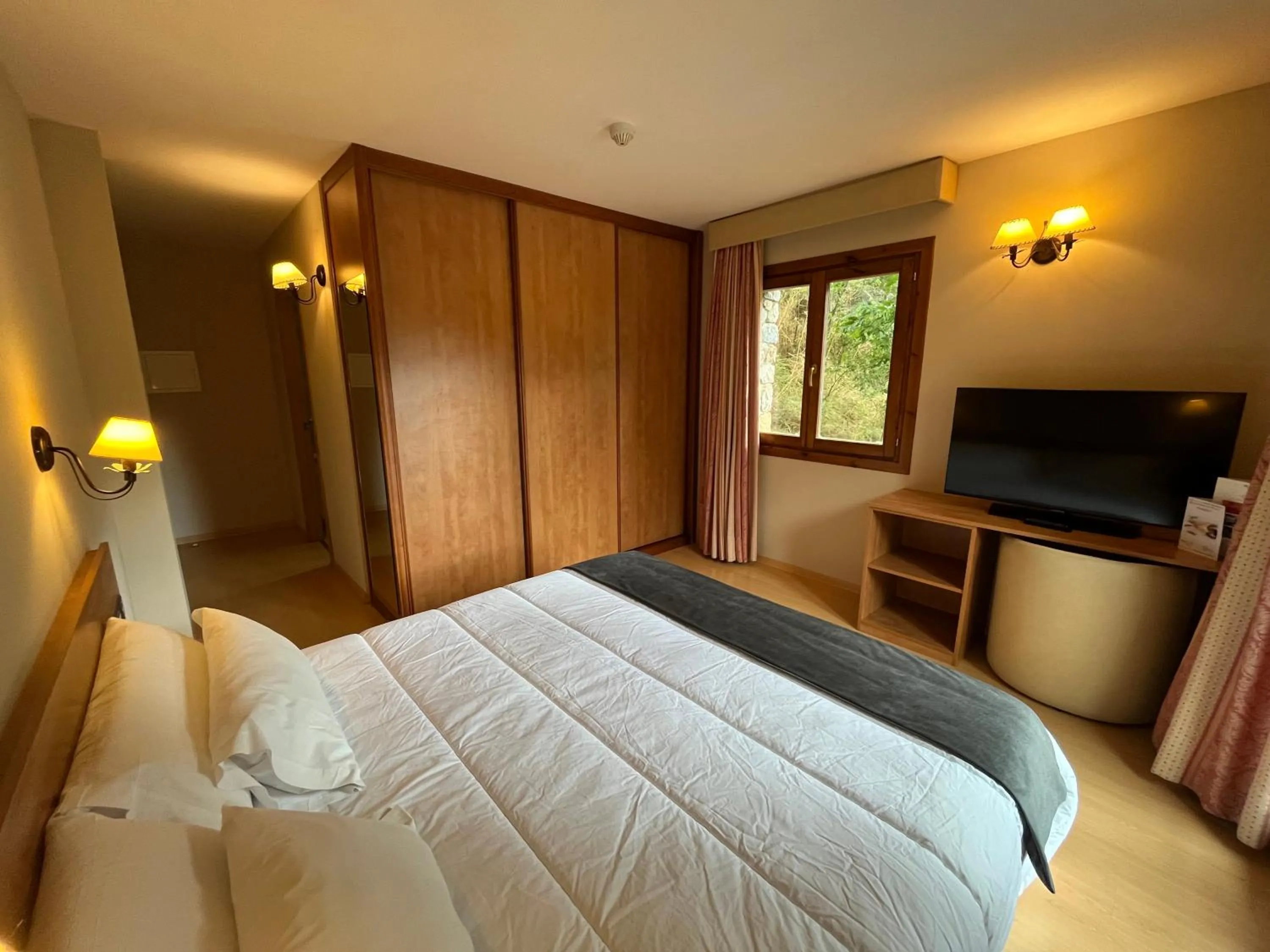 Bed in Wuau! Hotel Segle XX