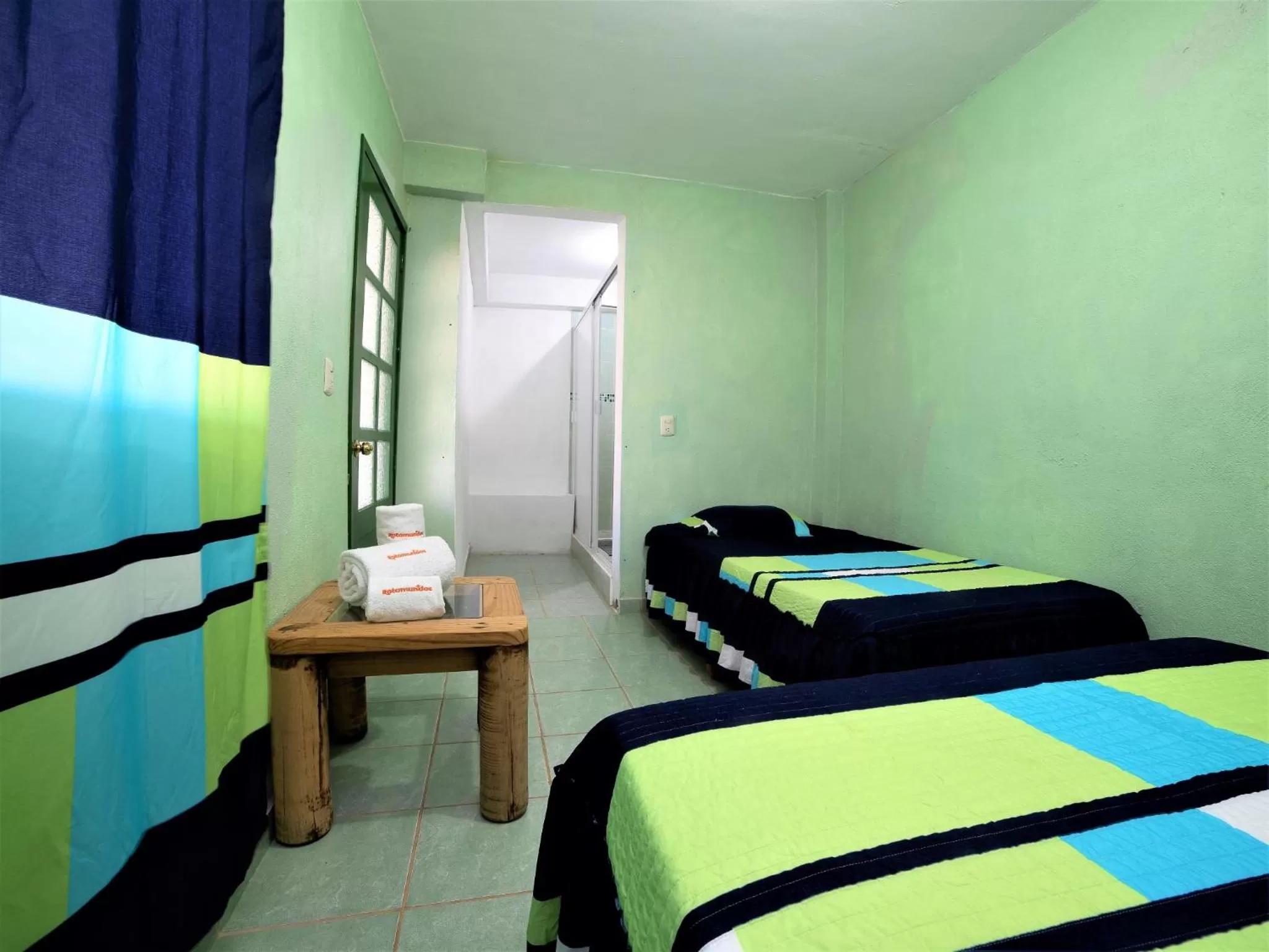 Photo of the whole room in María Bonita by Rotamundos