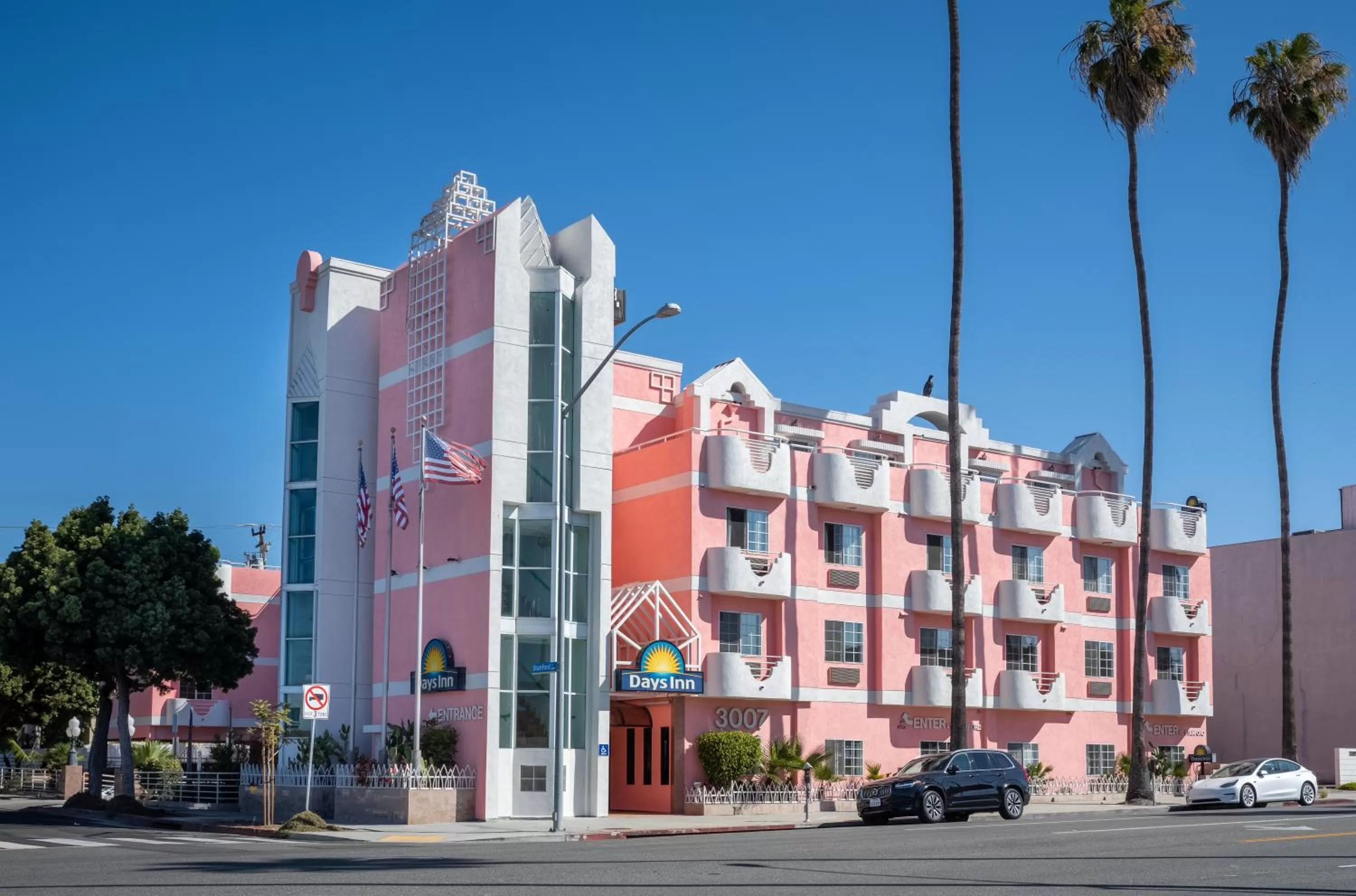 Property building in Days Inn by Wyndham Santa Monica