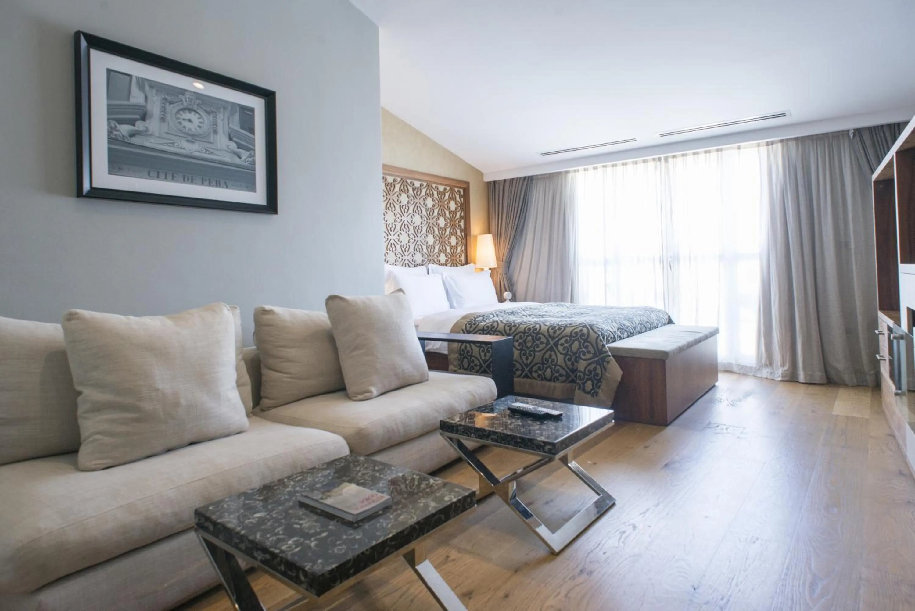 Balcony/Terrace, Bed in Taksim Prelude Hotel