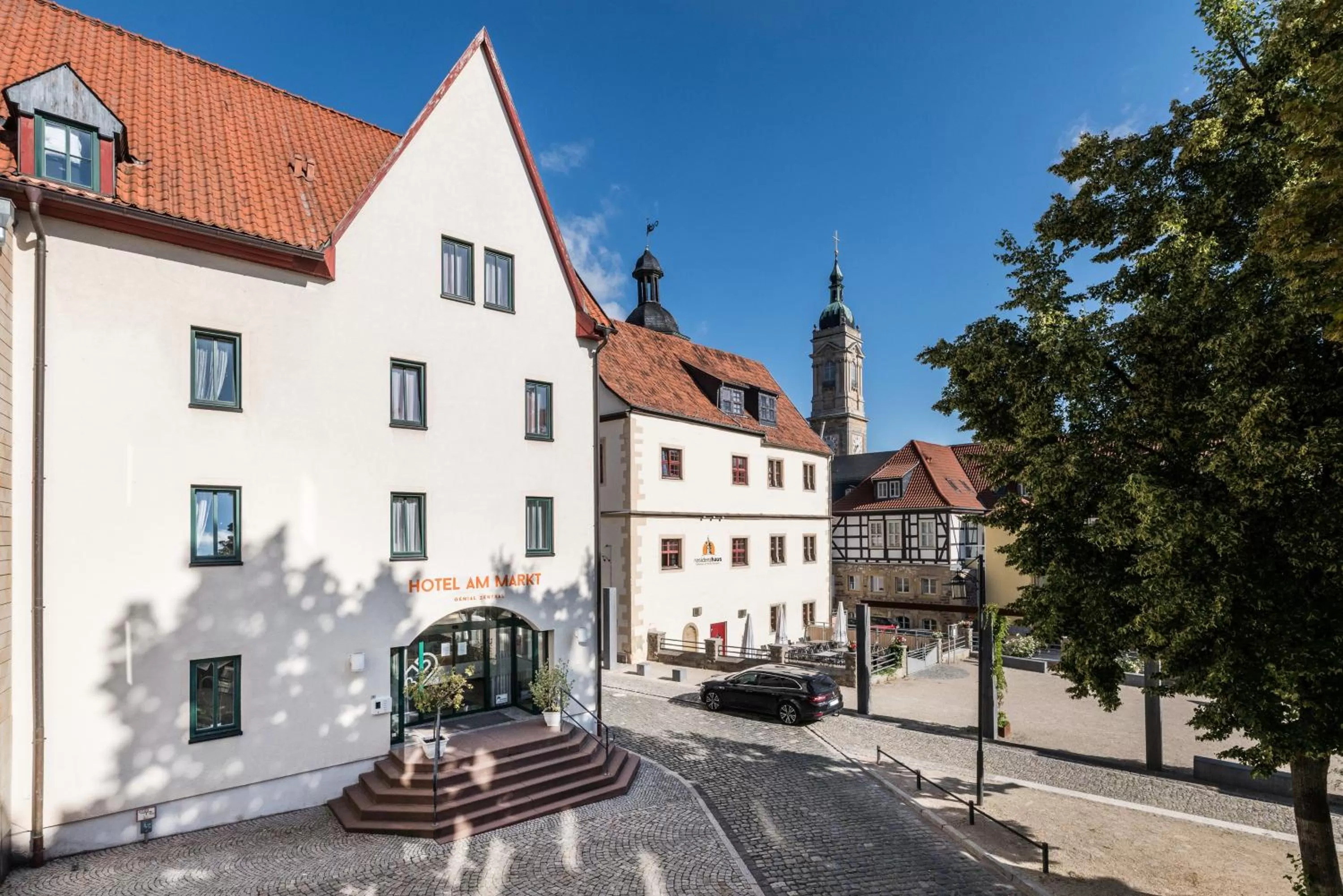 Facade/entrance, Property Building in Hotel am Markt