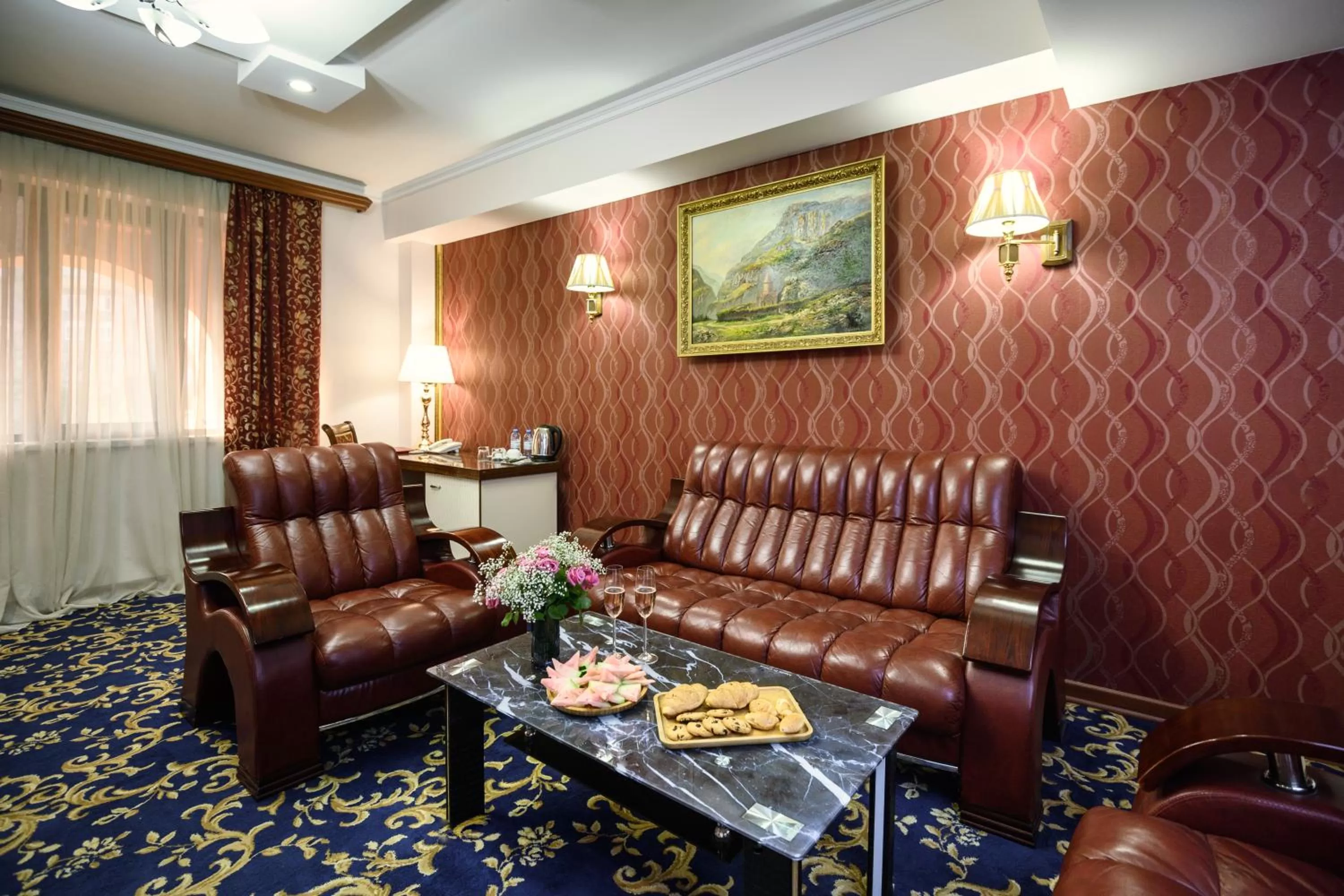 Living room in Royal Plaza by Stellar Hotels, Yerevan