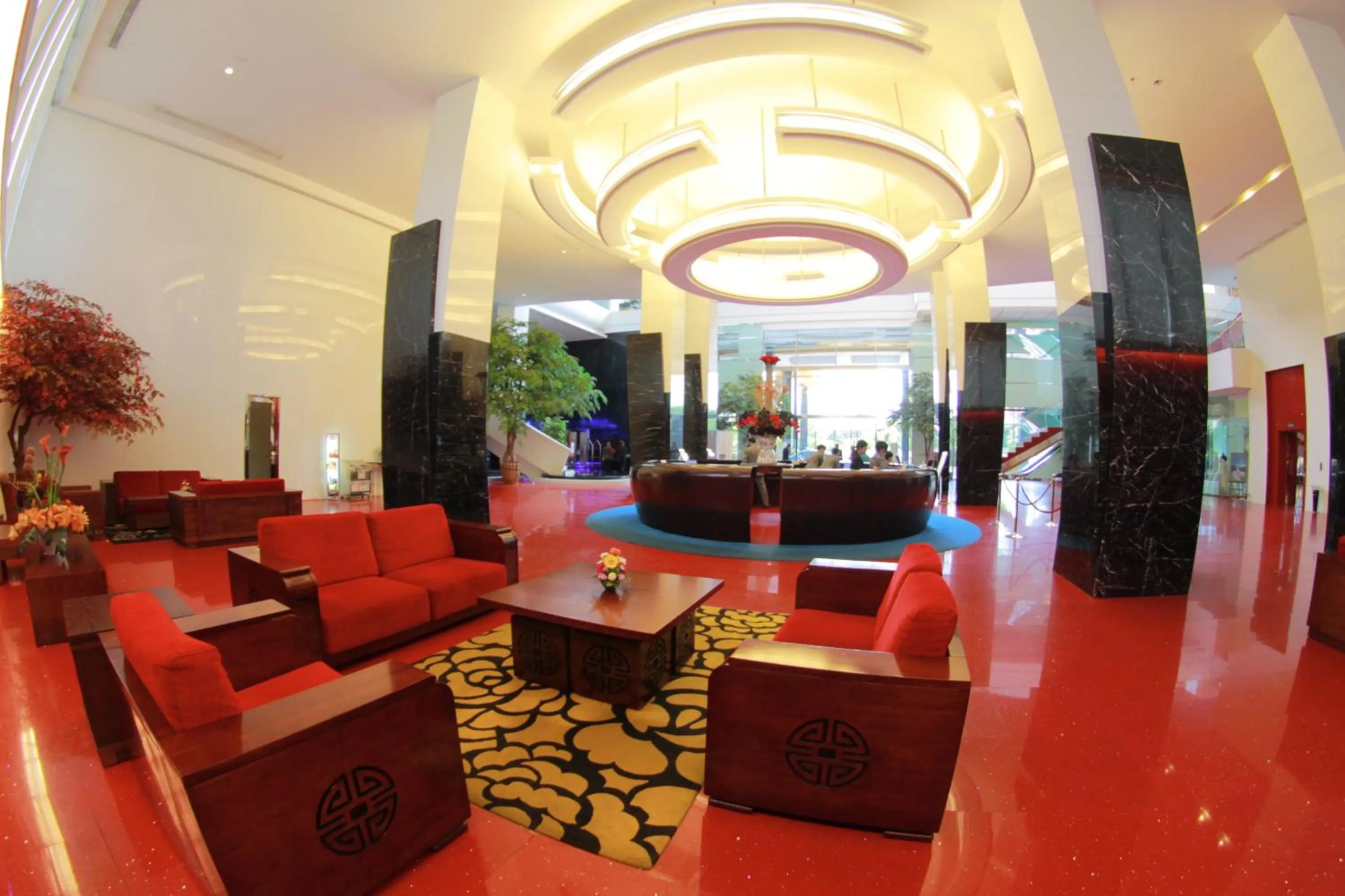 Lobby or reception in Merlynn Park Hotel