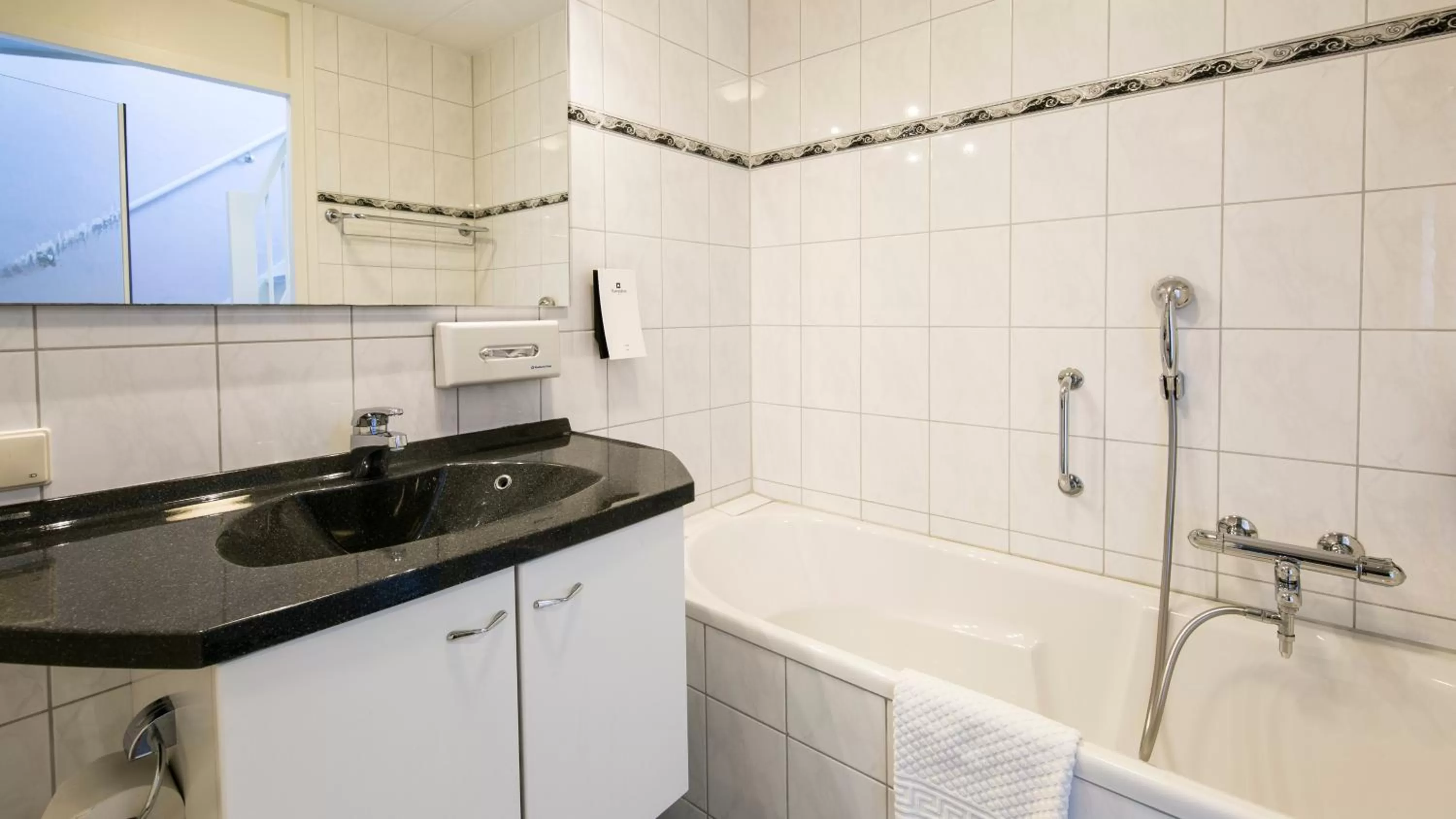 Bathroom in Fletcher Hotel-Restaurant De Broeierd-Enschede