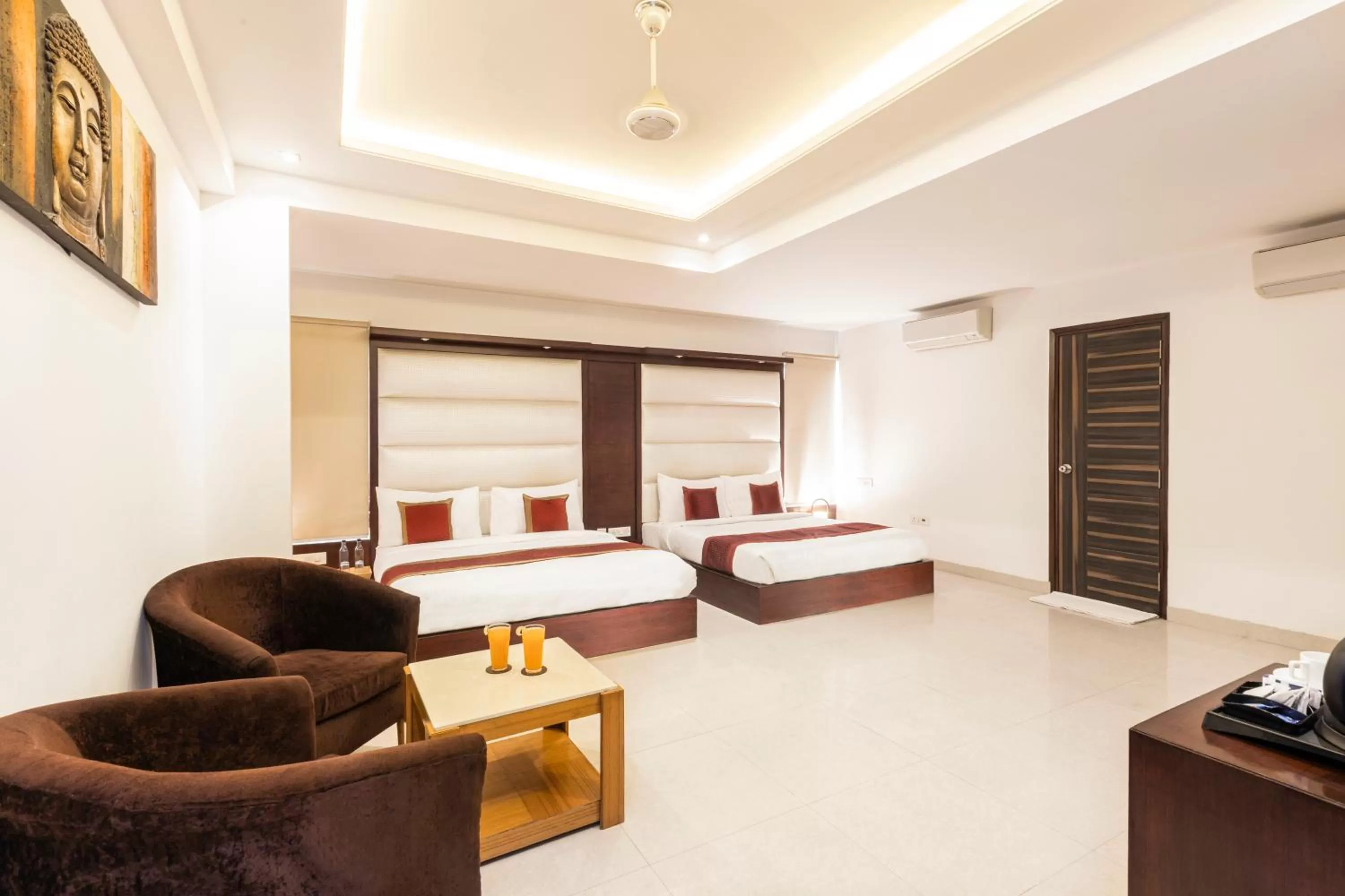 Bedroom in Hotel Star By Star Group- Near Delhi Airport