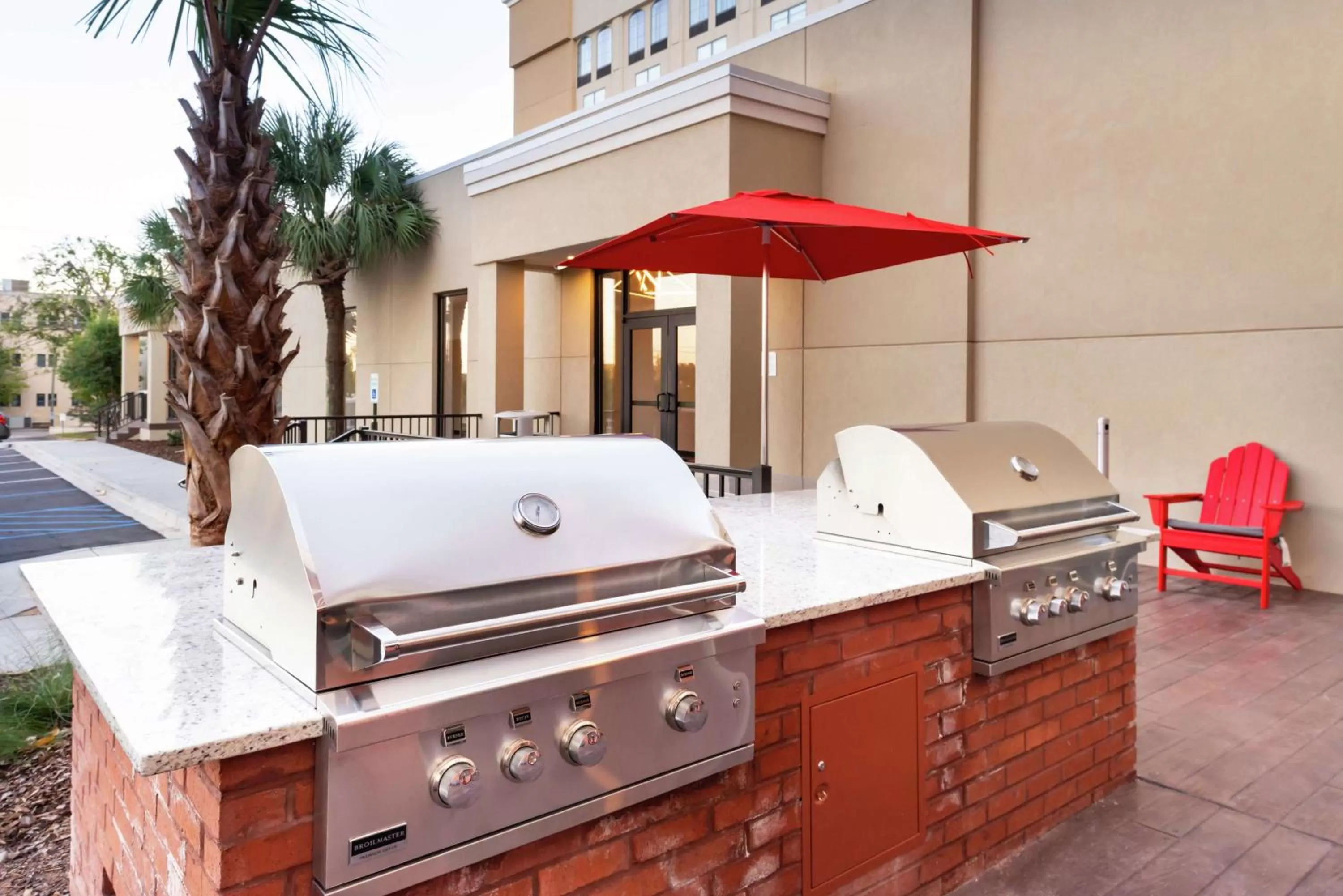 Patio in Home2 Suites by Hilton Columbia Downtown