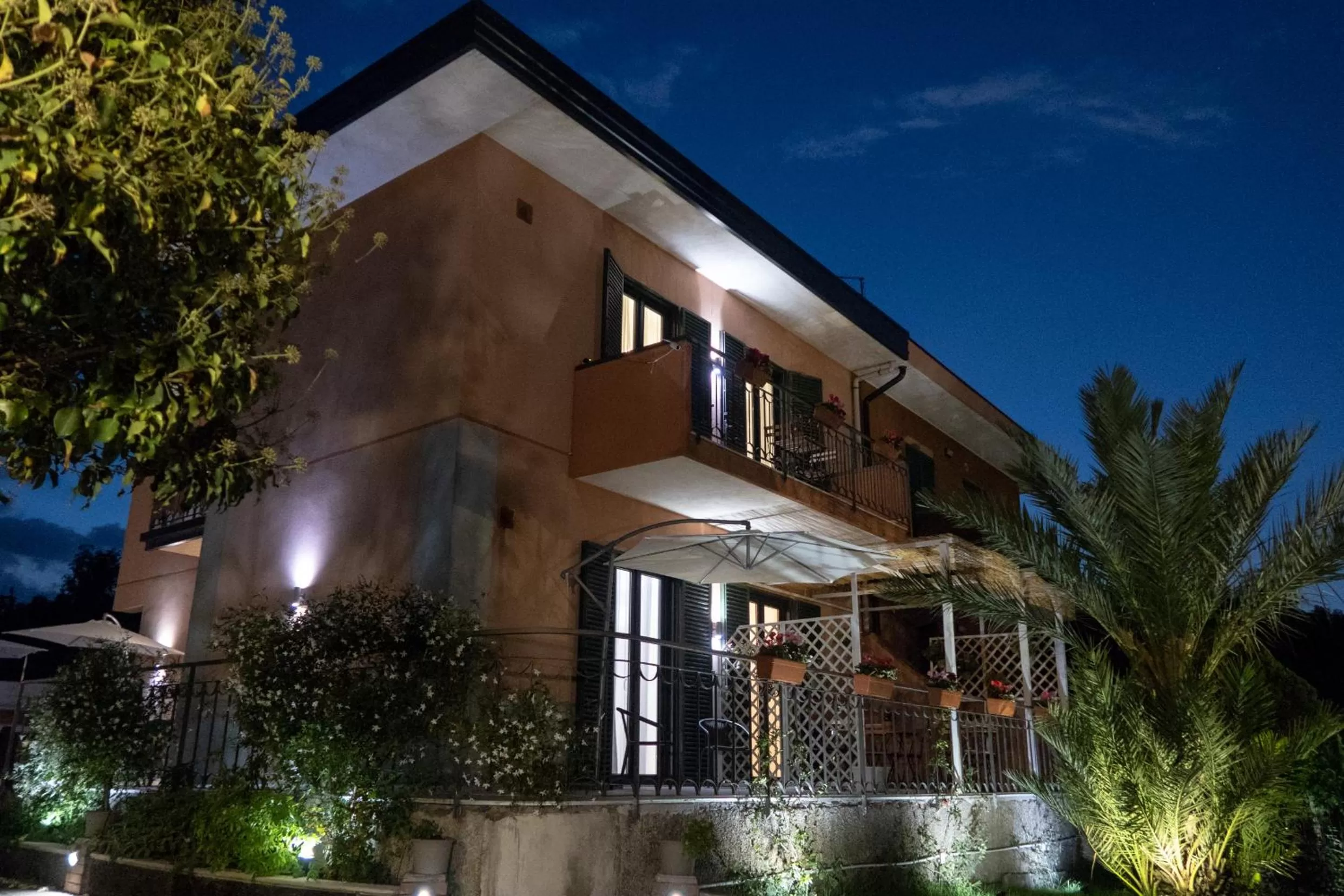 Property building in UP&B Rooms Catania