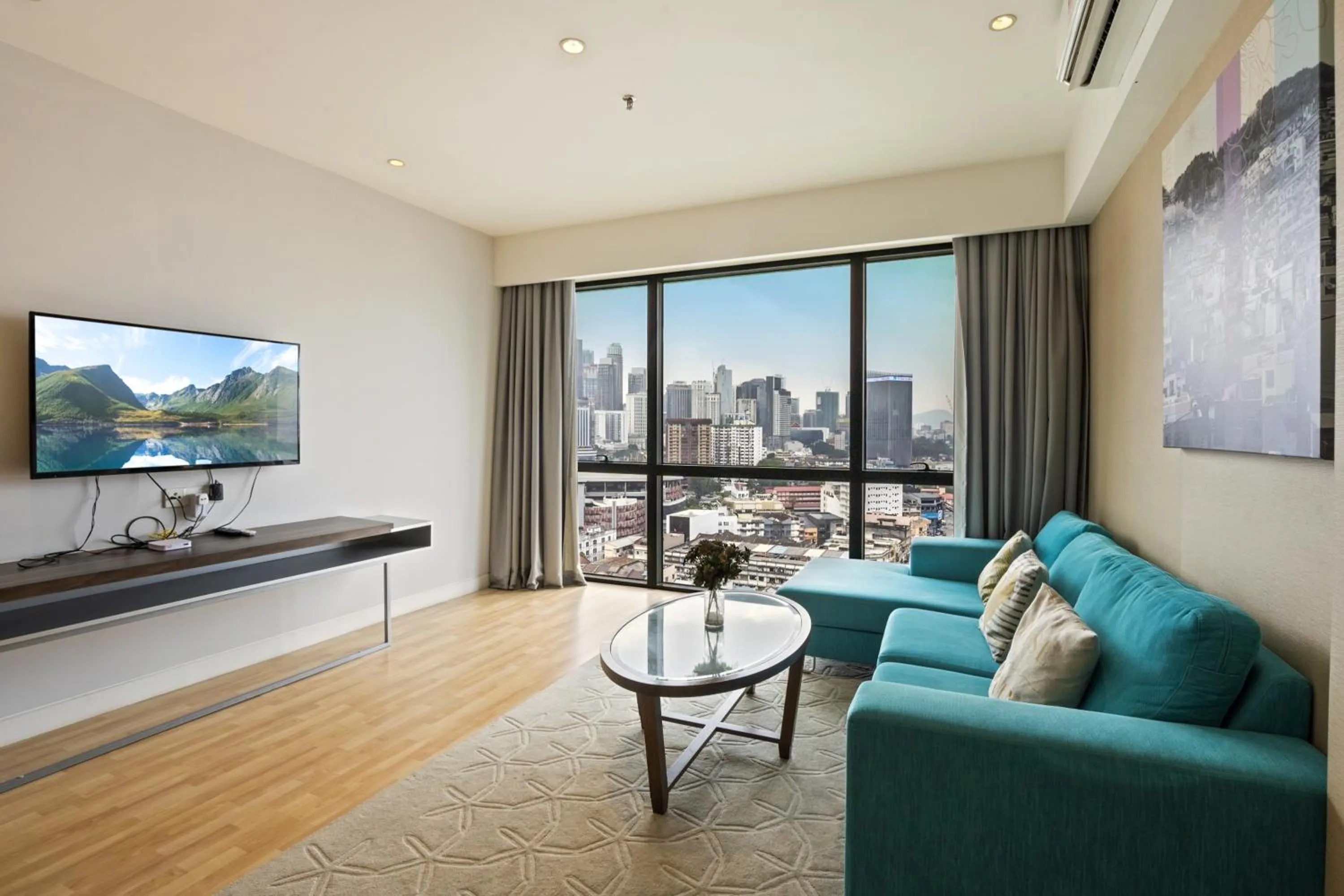 TV and multimedia in Greystone D' Majestic Place