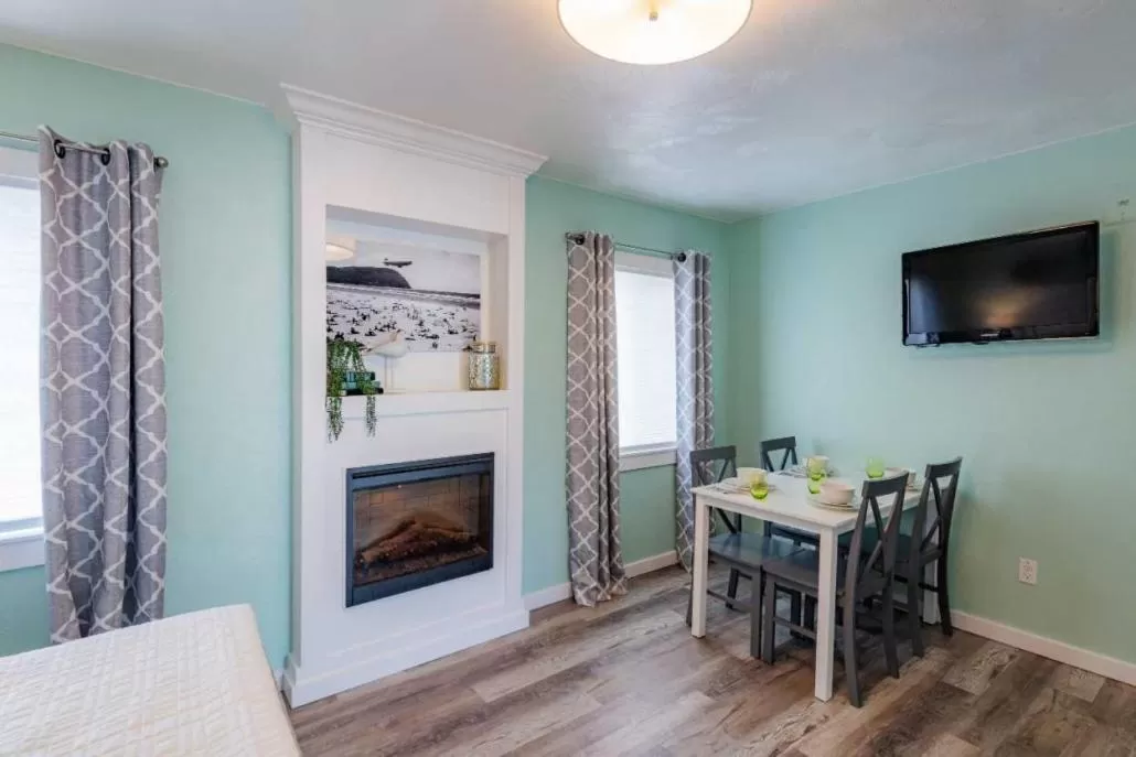 TV and multimedia in Beachside Inn