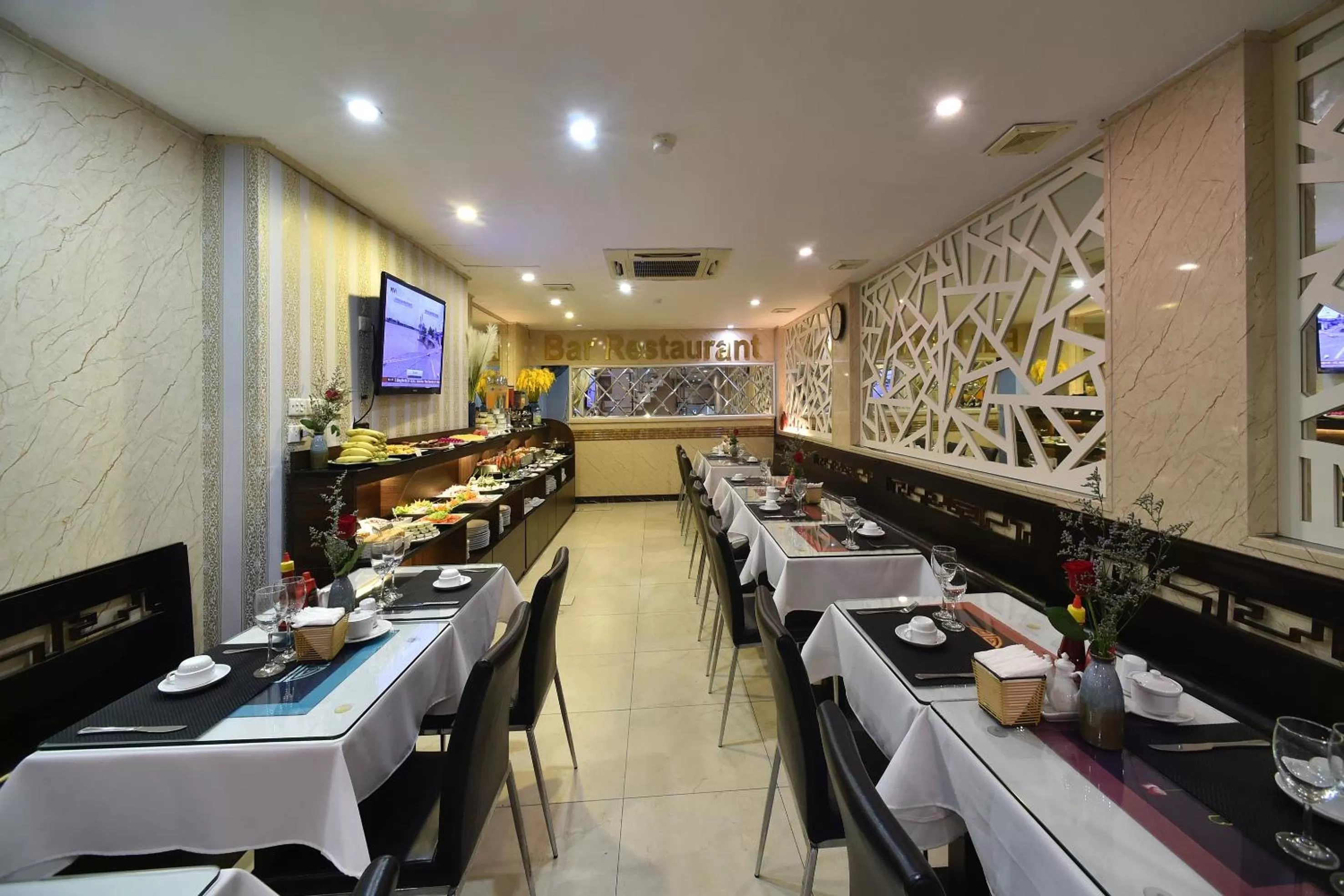 Restaurant/places to eat in Hanoi Eternity Hotel