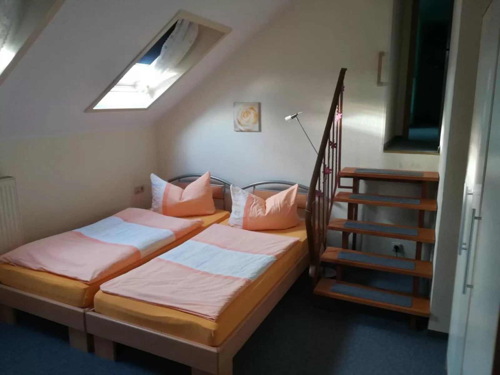 Bed in Kyffhäuserhotel "Goldene Aue"