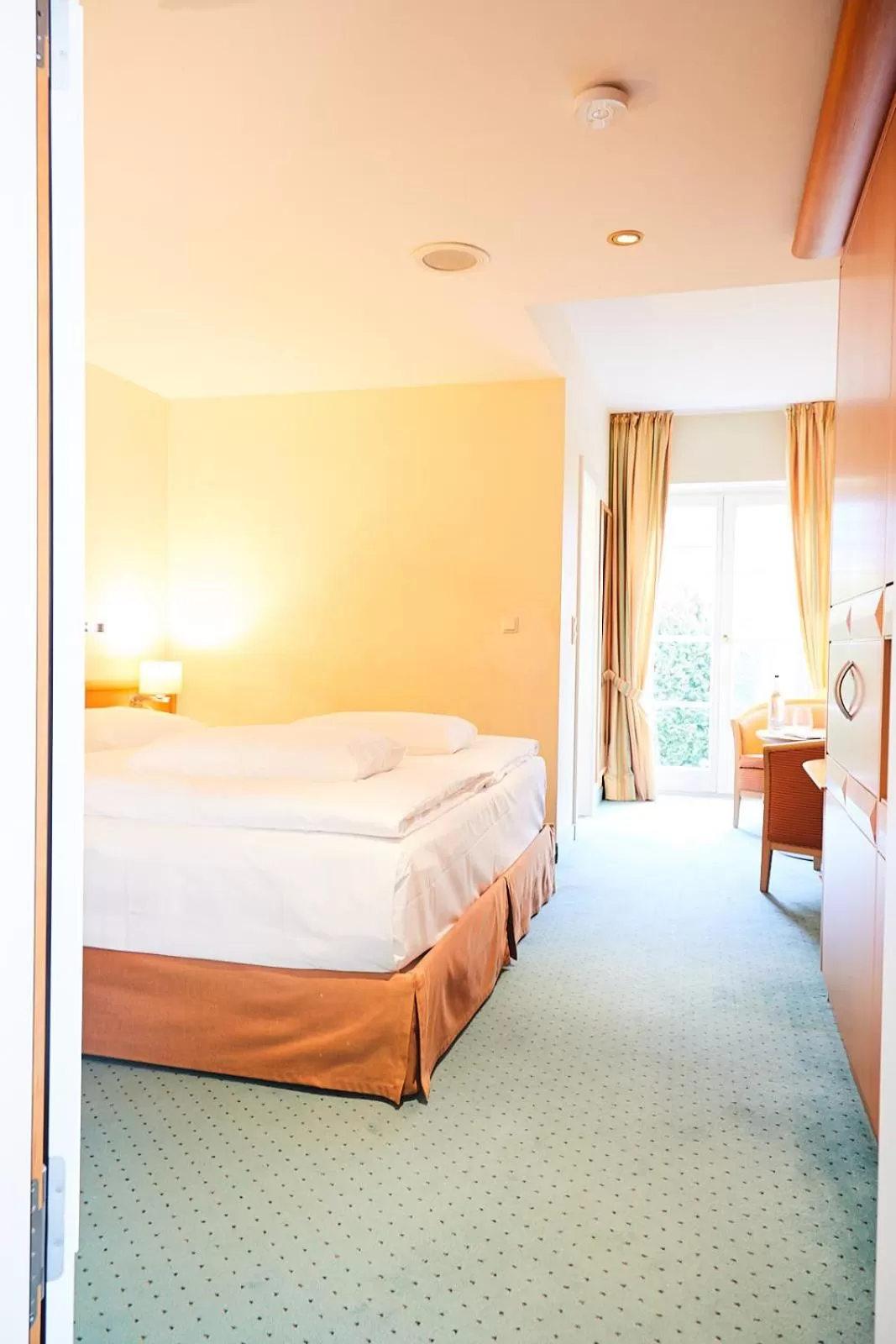 Photo of the whole room, Bed in Hotel Landhaus an de Dün