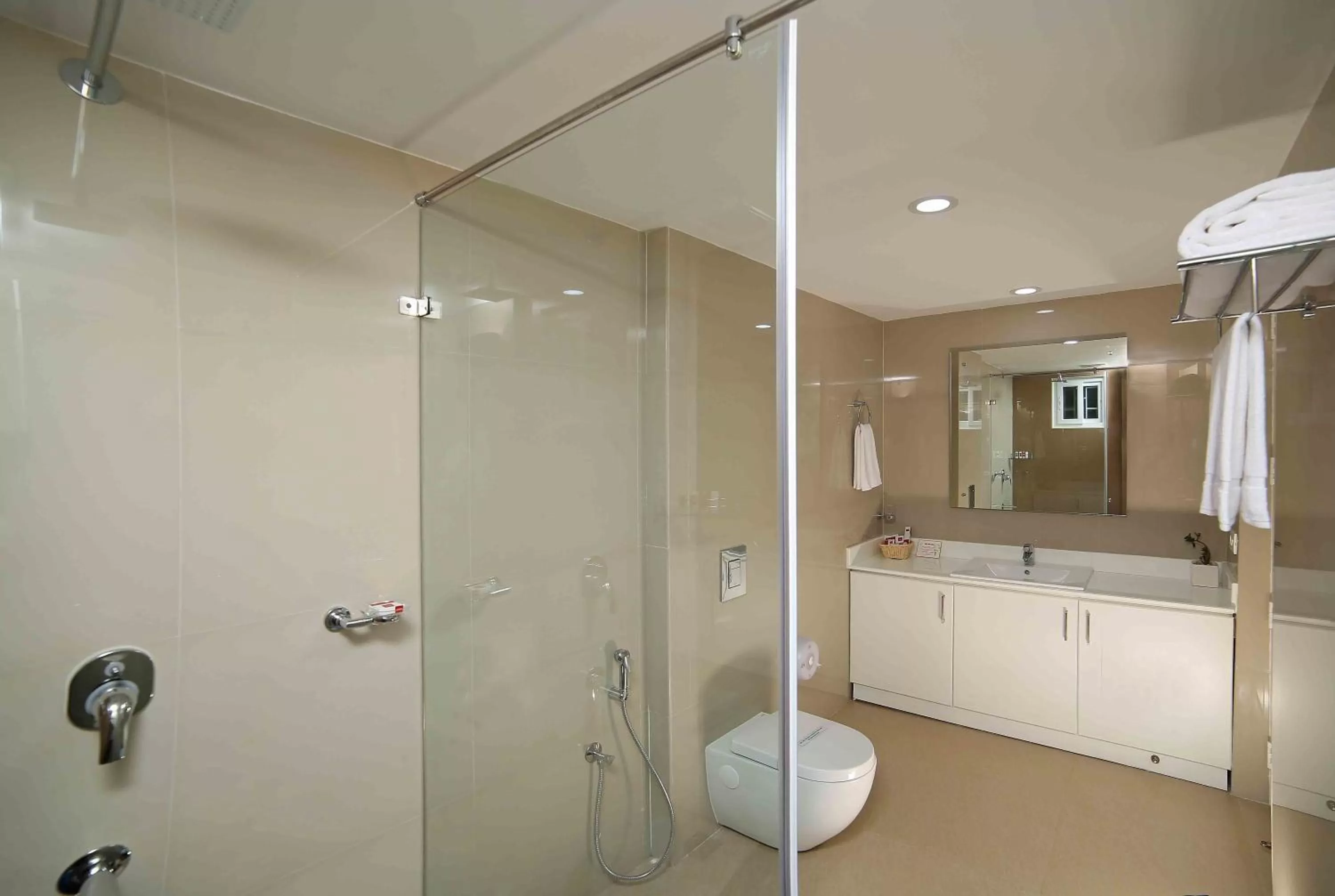 Shower in The Fog Munnar (Resort & Spa)