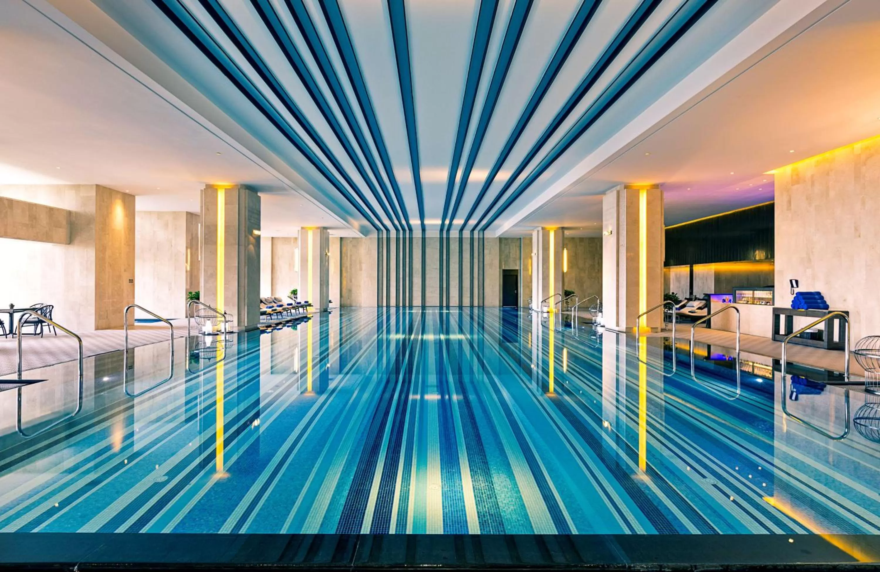 Pool view in Hilton Dali Resort & Spa