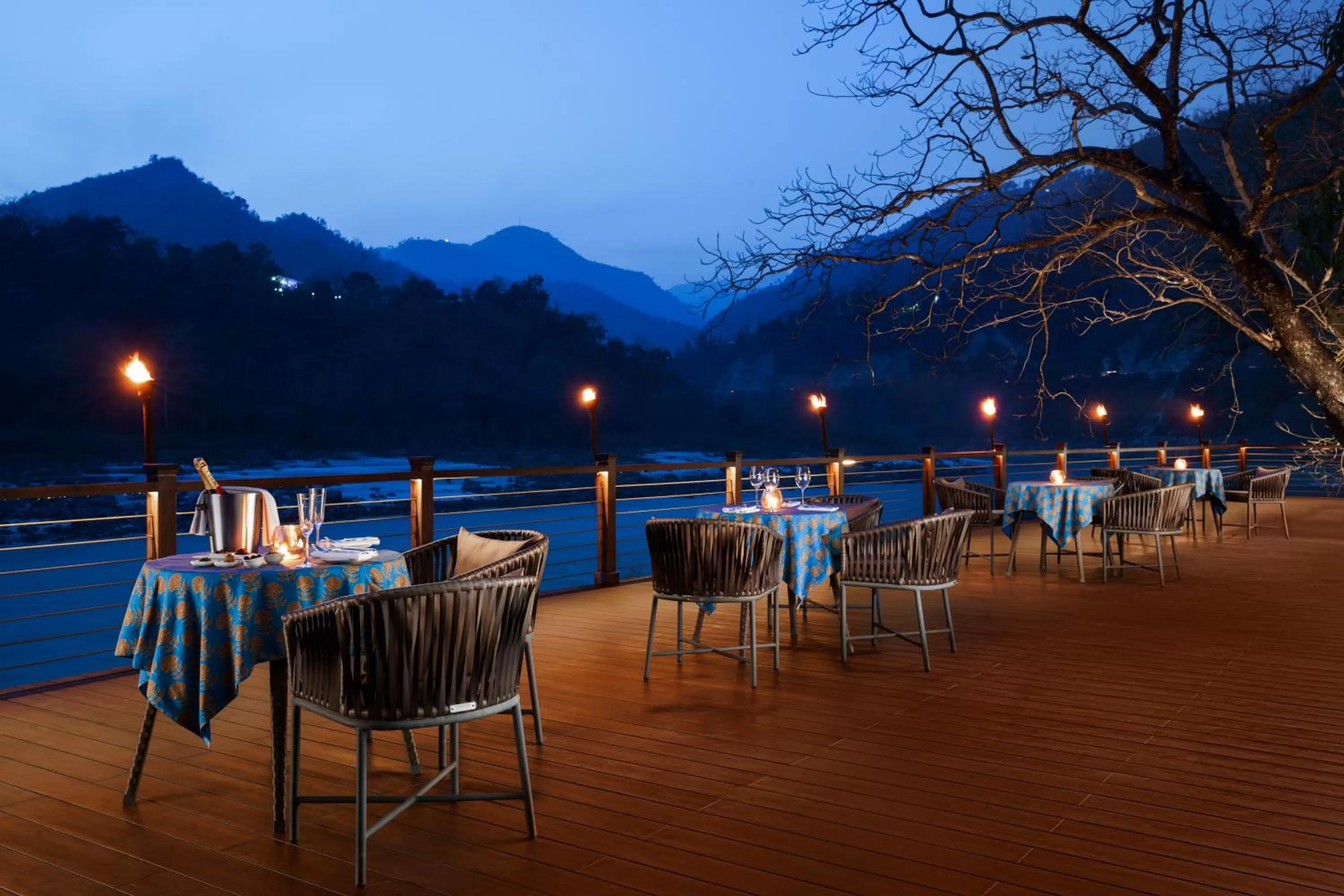 Restaurant/places to eat in Anand Kashi by the Ganges Rishikesh - IHCL Seleqtions