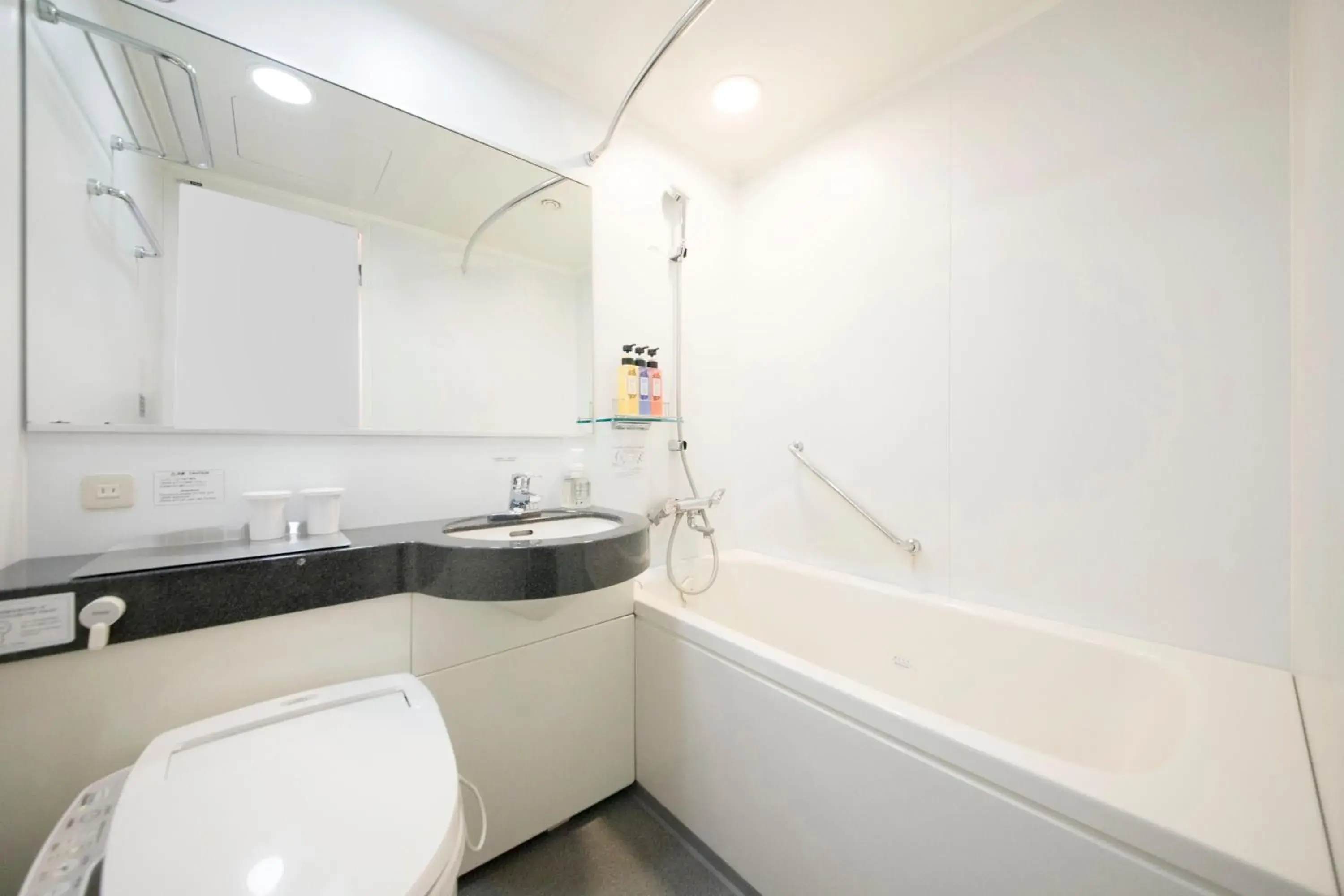 Standard Double Room - Smoking in Daiwa Roynet Hotel Tokyo Osaki Standard Double Room - Smoking in Daiwa Roynet Hotel Tokyo Osaki