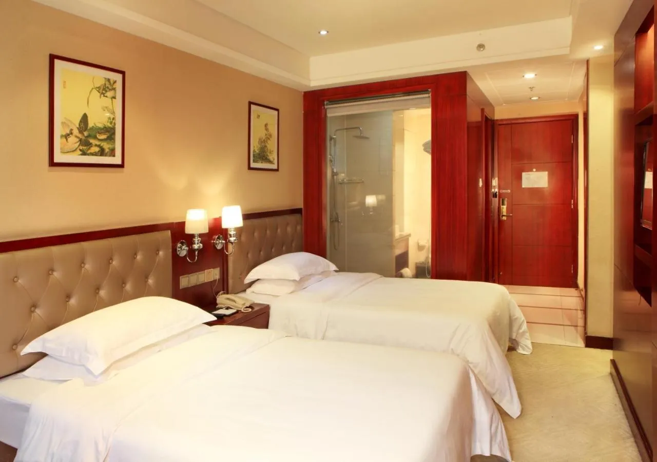 Bedroom, Bed in Guangzhou Shi Liu Hotel