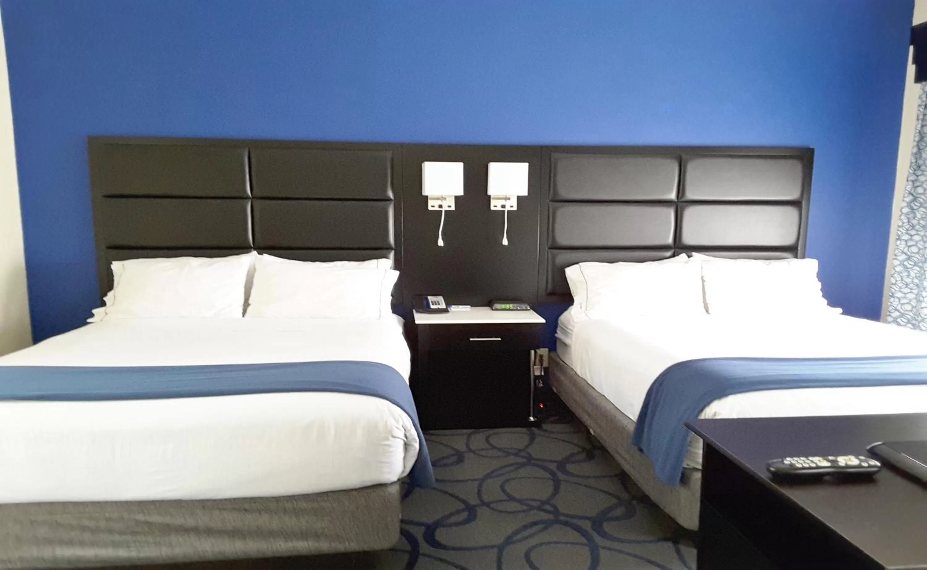 Bed in Holiday Inn Express Hotel & Suites Lawrenceville by IHG