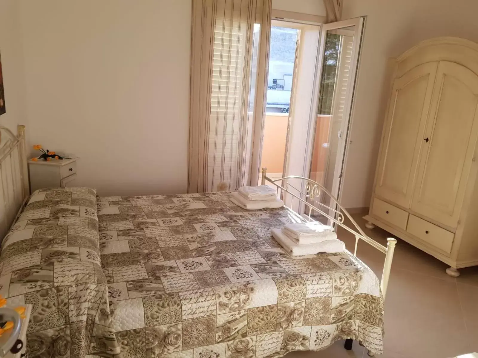 Double Room with Balcony (2 Adults + 1 Child) in B&b Giadà Double Room with Balcony (2 Adults + 1 Child) in B&b Giadà