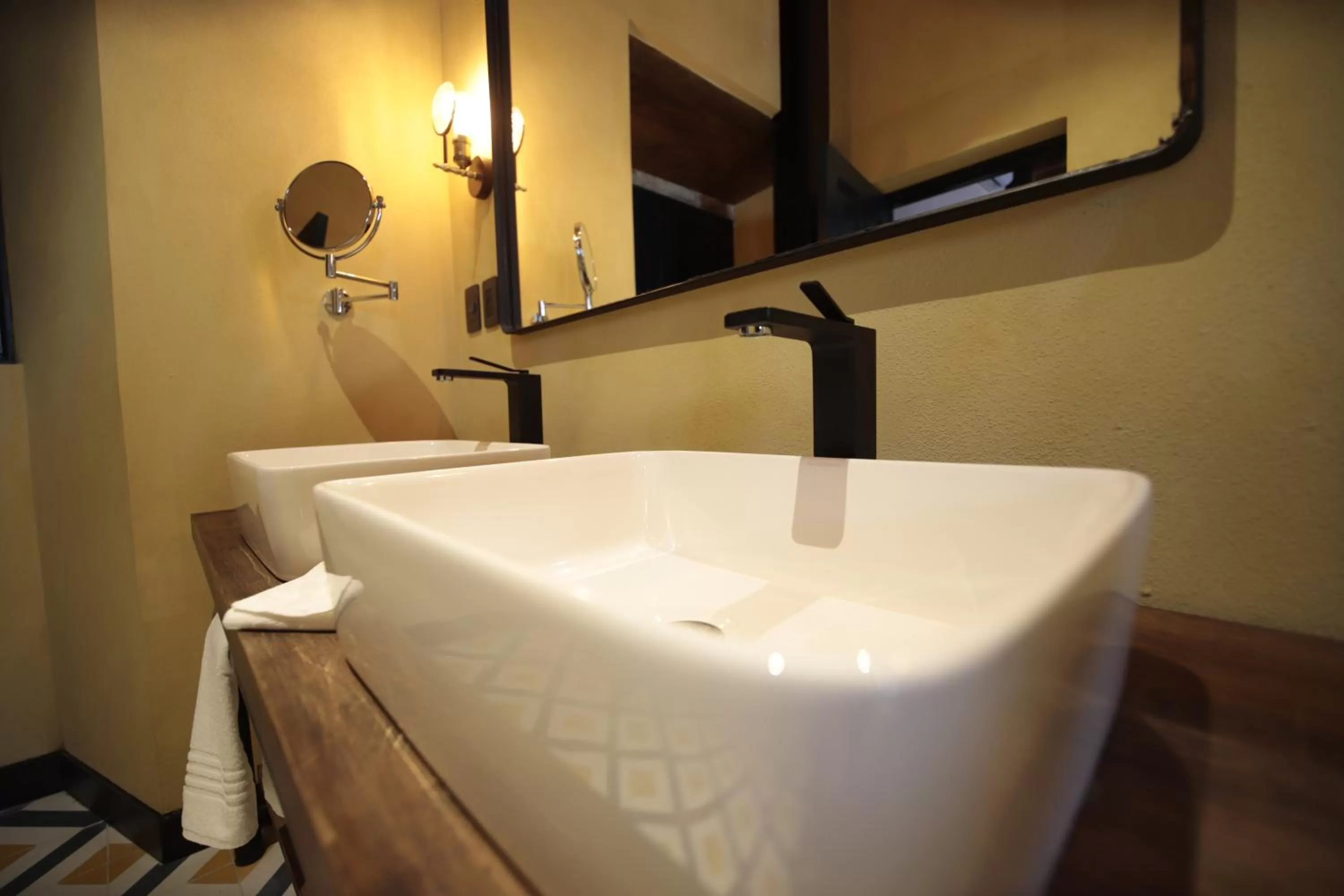 Bathroom in Antigua Trece Hotel Fusión & SPA