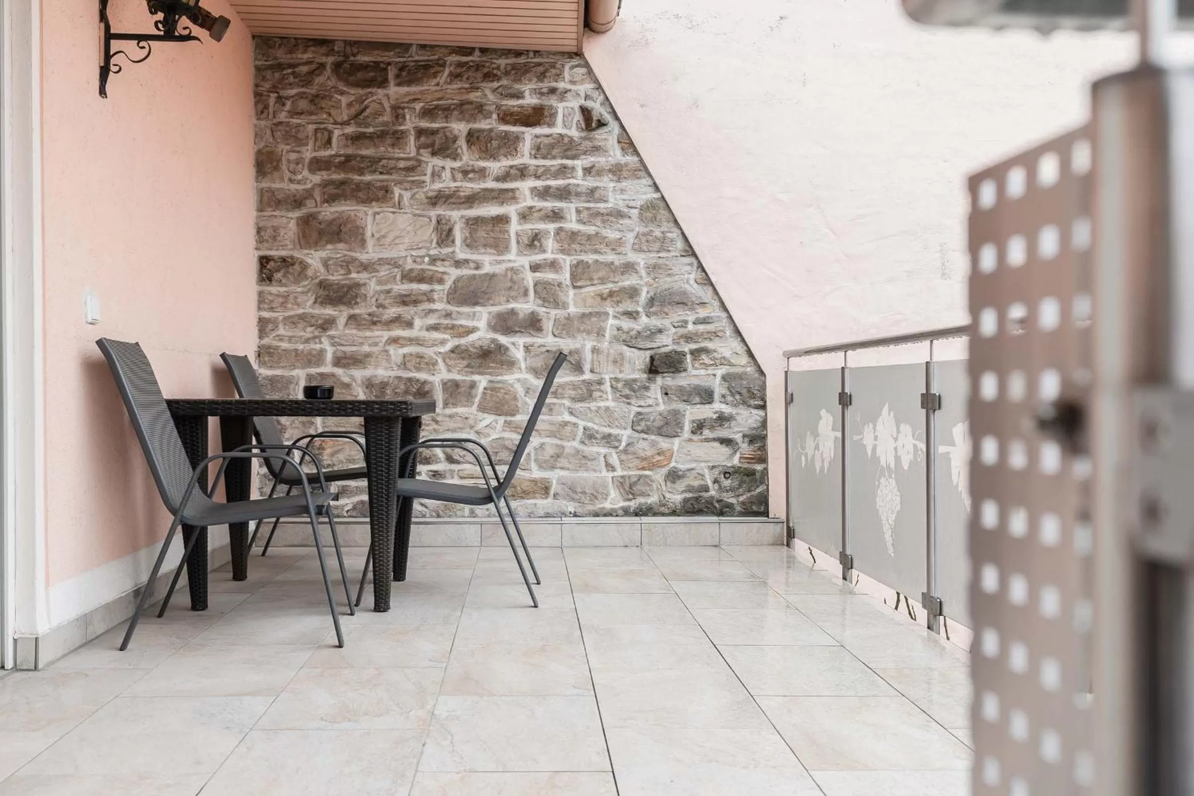 Balcony/Terrace in Hotel Altes Weinhaus