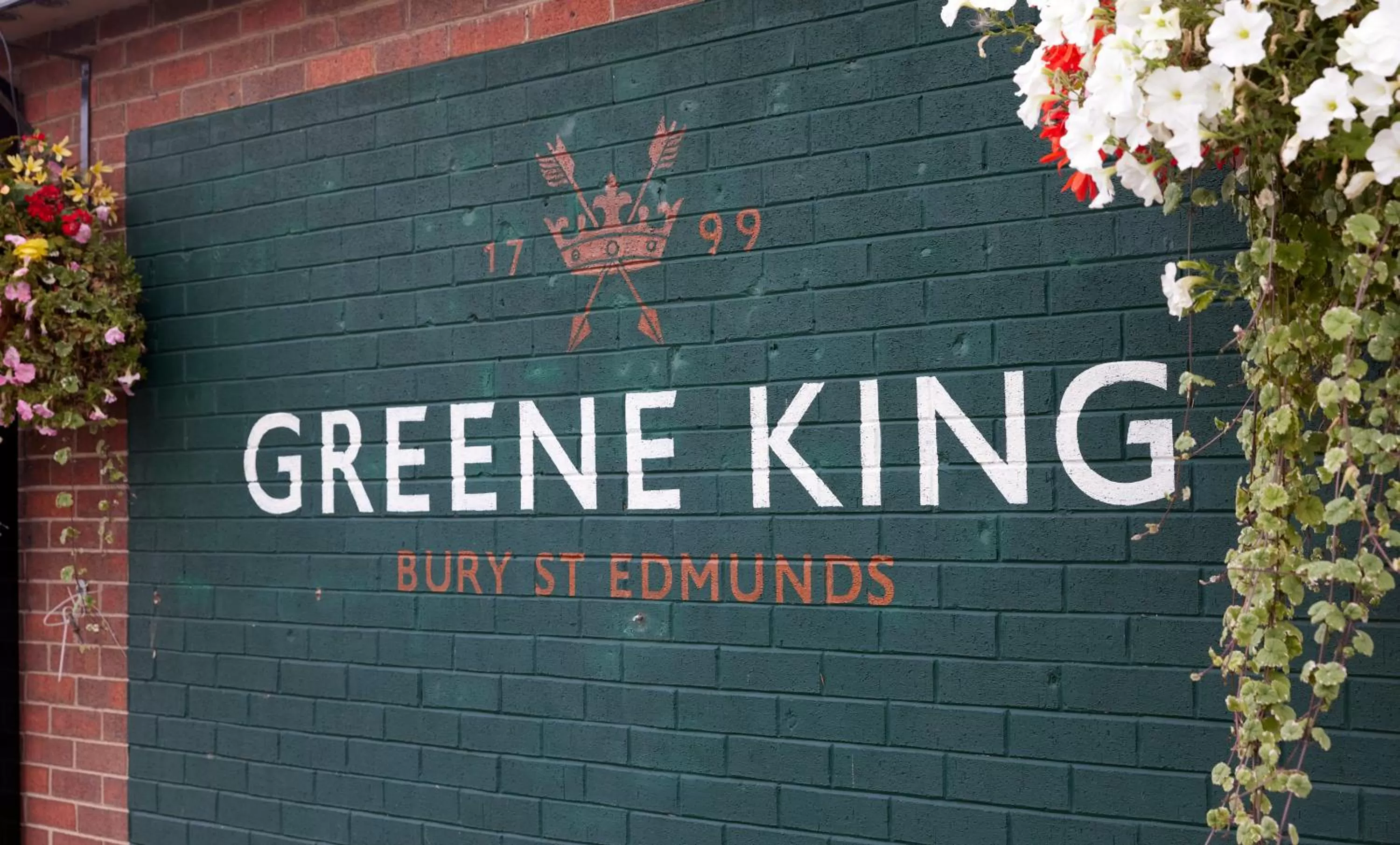 Logo/Certificate/Sign in The Longshoot