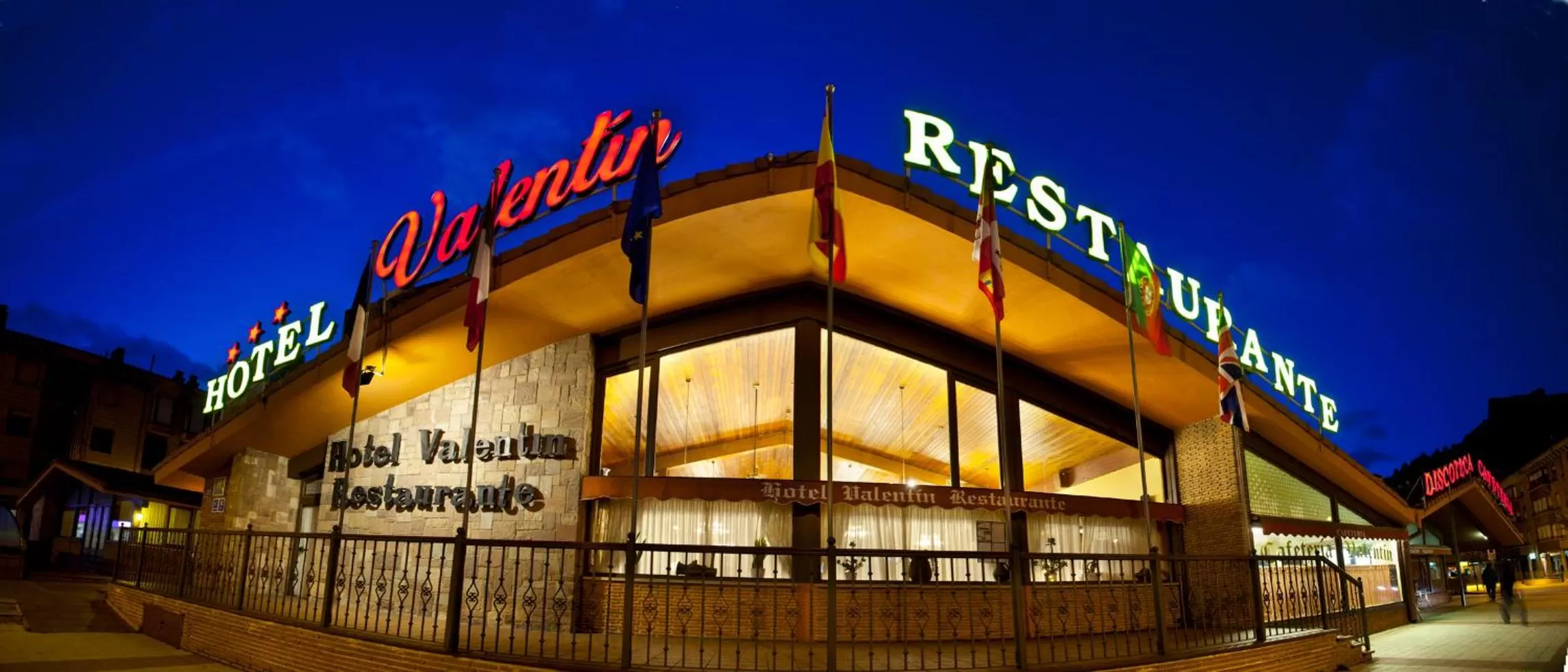 Facade/entrance, Property Building in Hotel Valentin