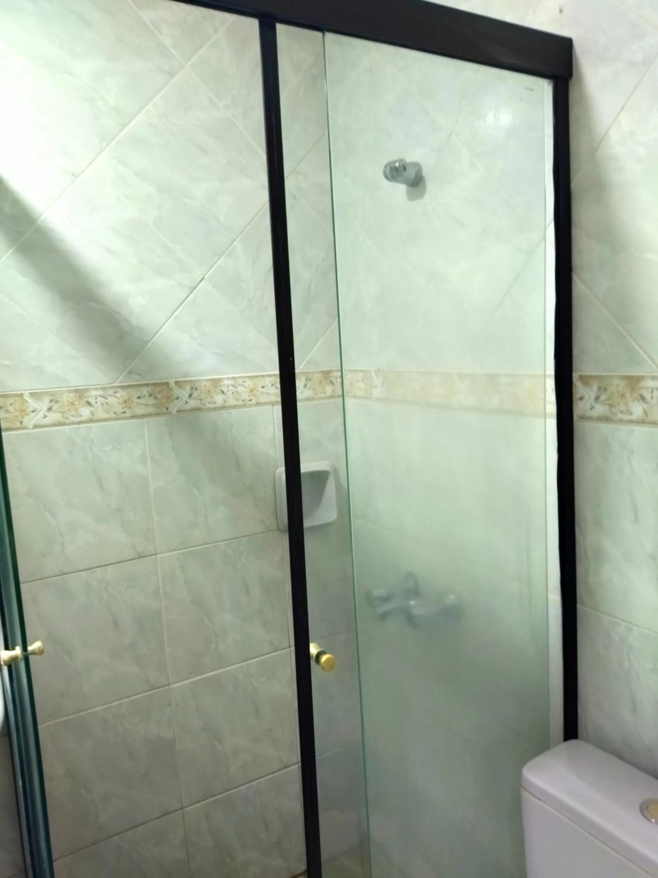 Bathroom in Hotel La Aparesida