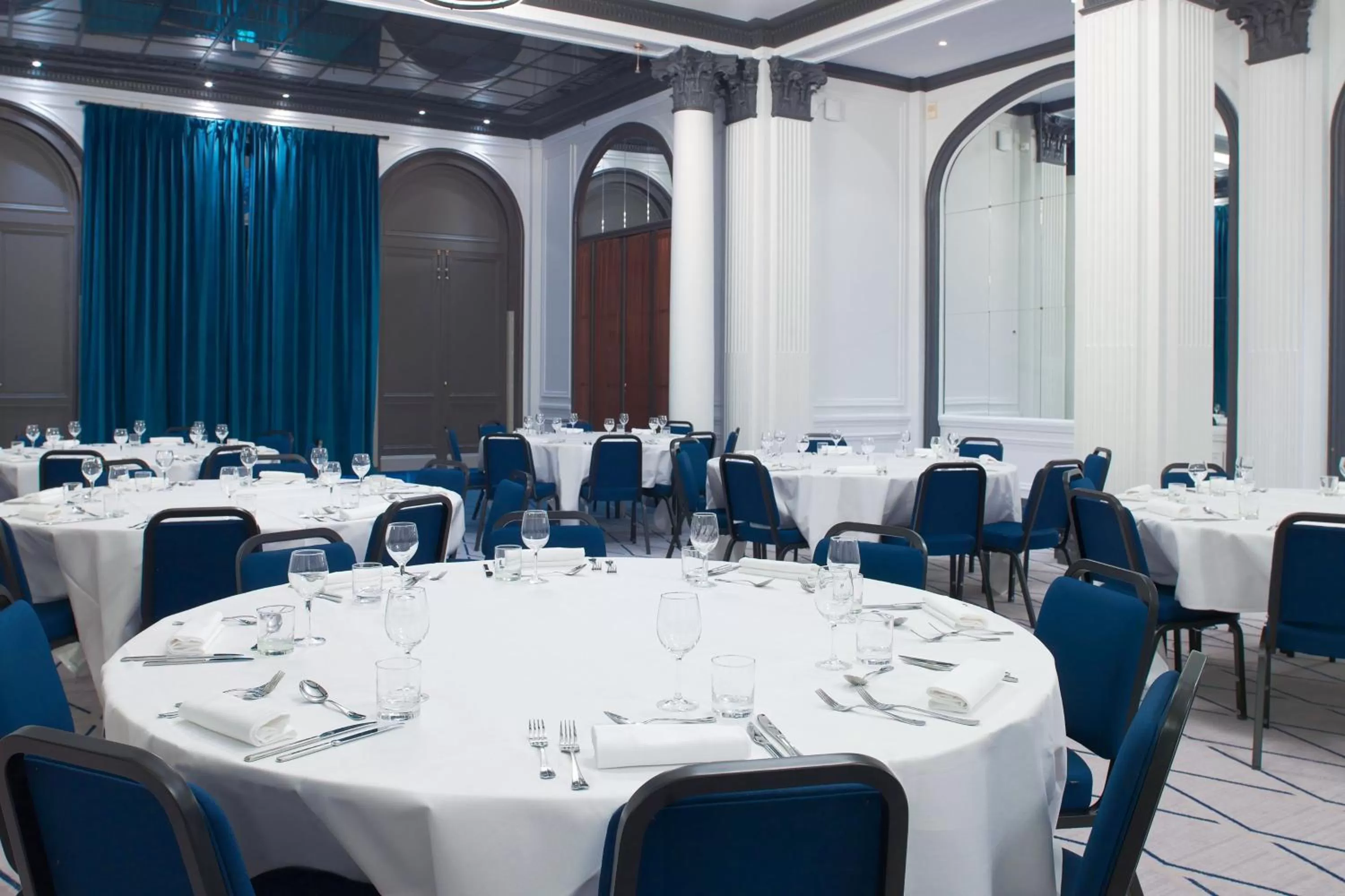 Meeting/conference room in Paris Marriott Opera Ambassador Hotel