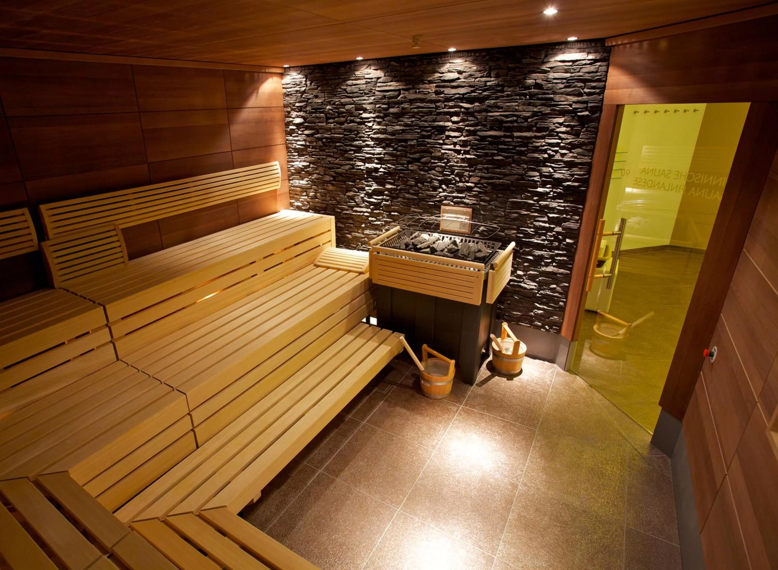 Sauna, Bed in Hotel Ansitz Plantiz
