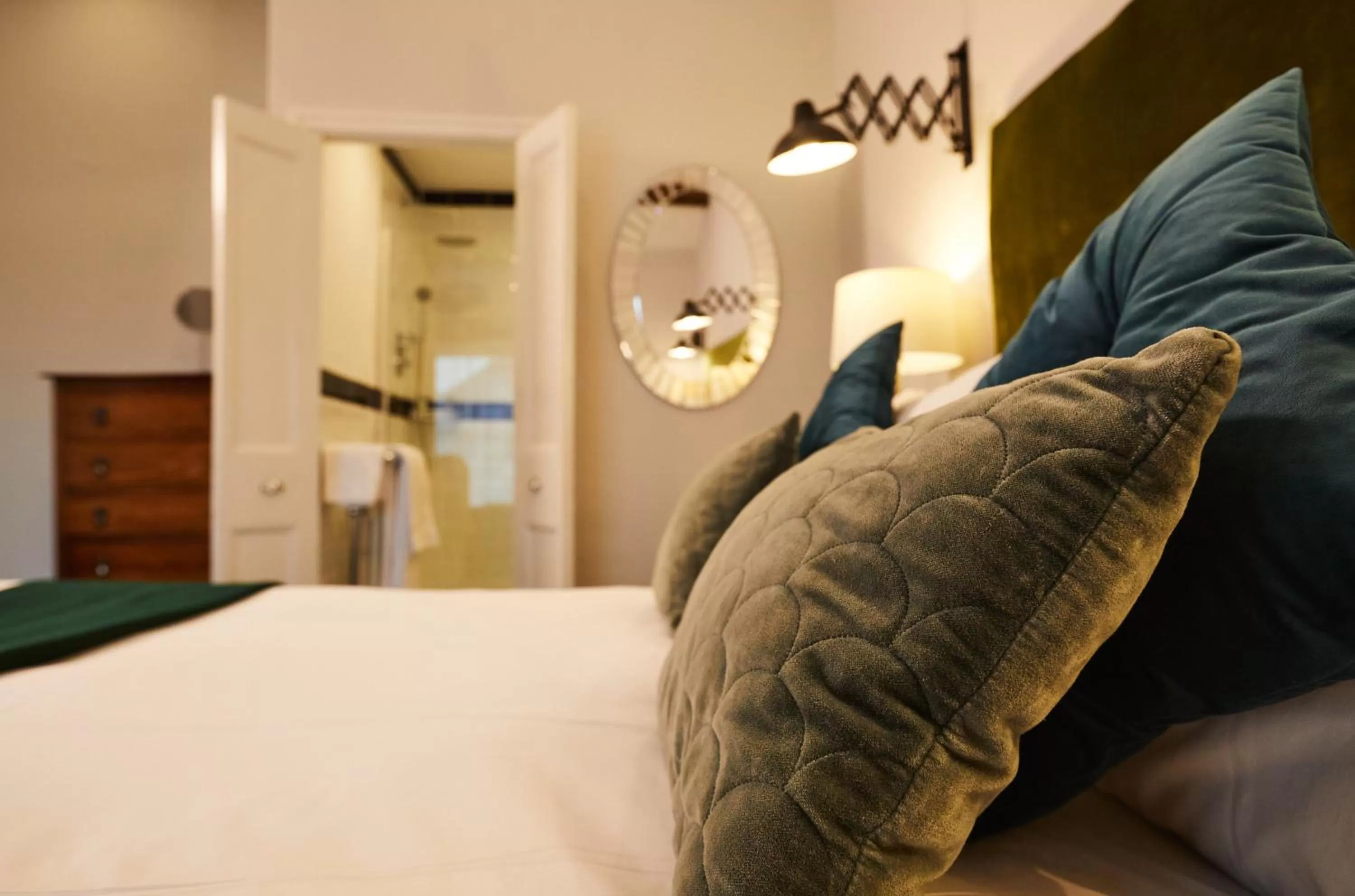 Bathroom, Bed in The Lawrence