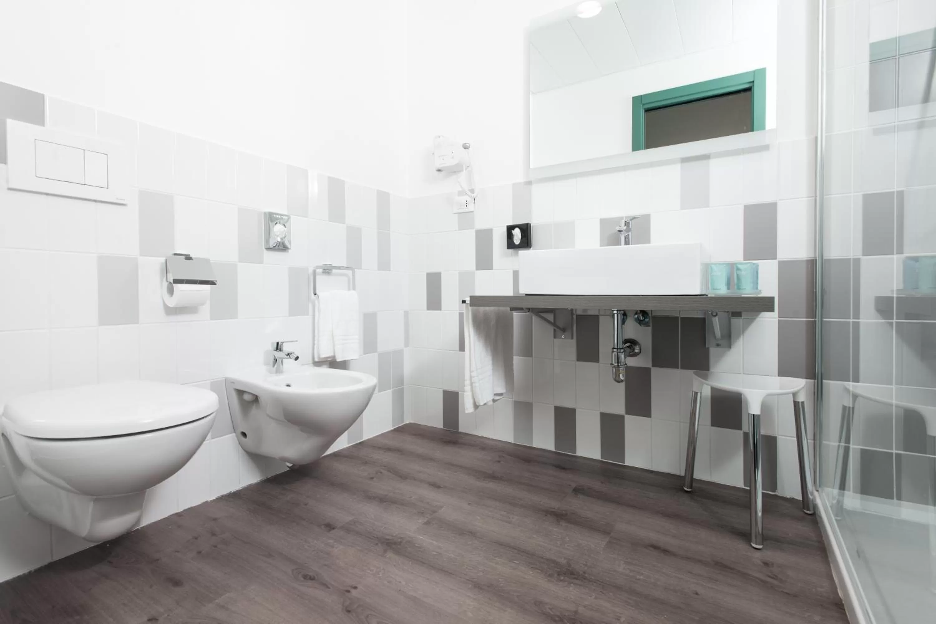 Bathroom in Smart Hotel Napoli