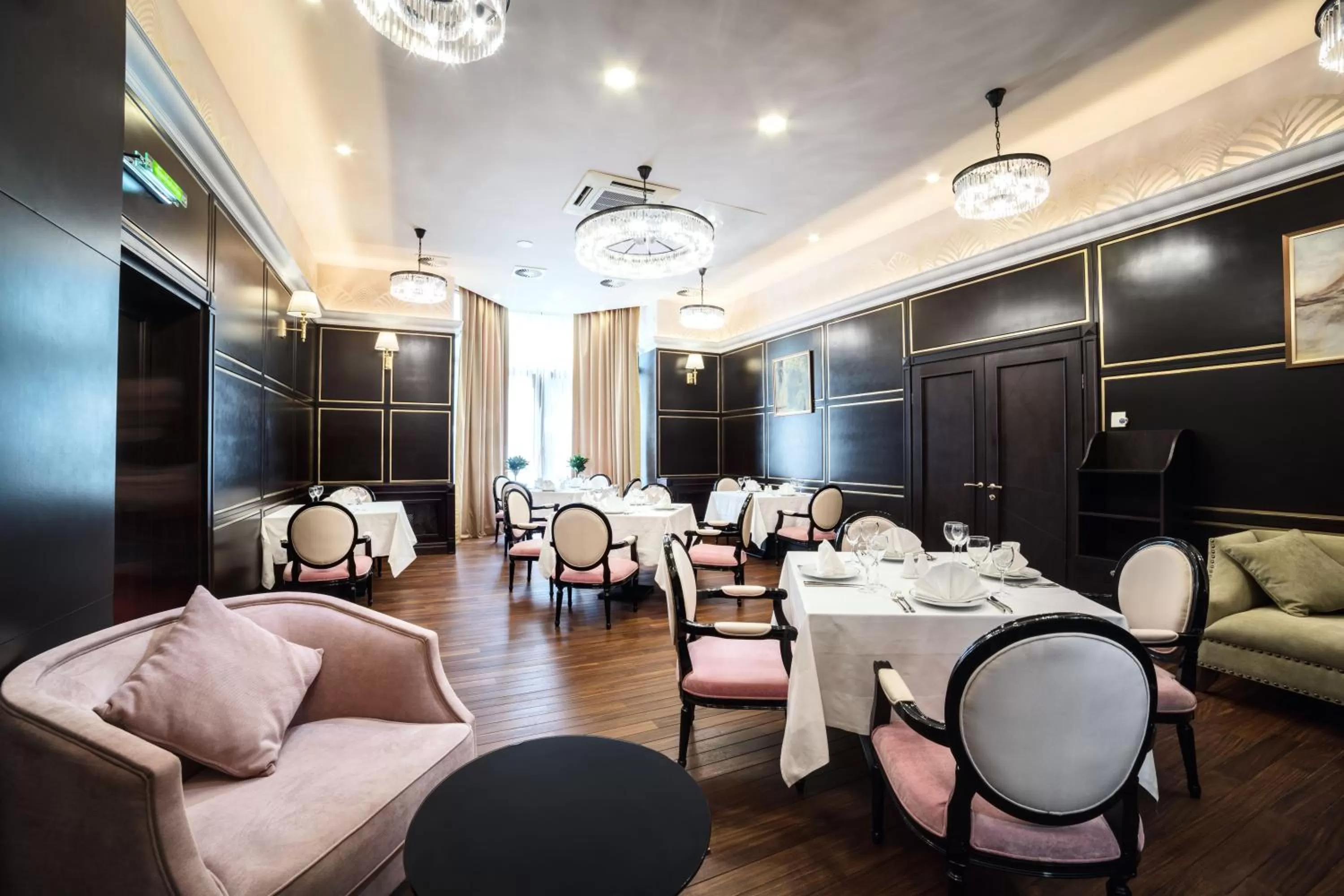 Restaurant/places to eat in The Dostyk Hotel