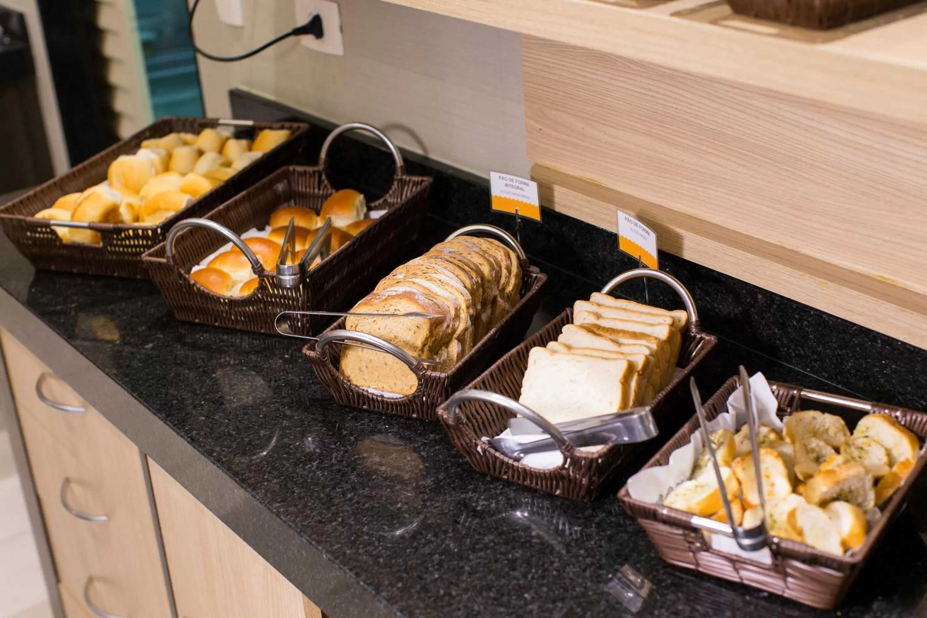 Food in Rio Hotel by Bourbon Curitiba