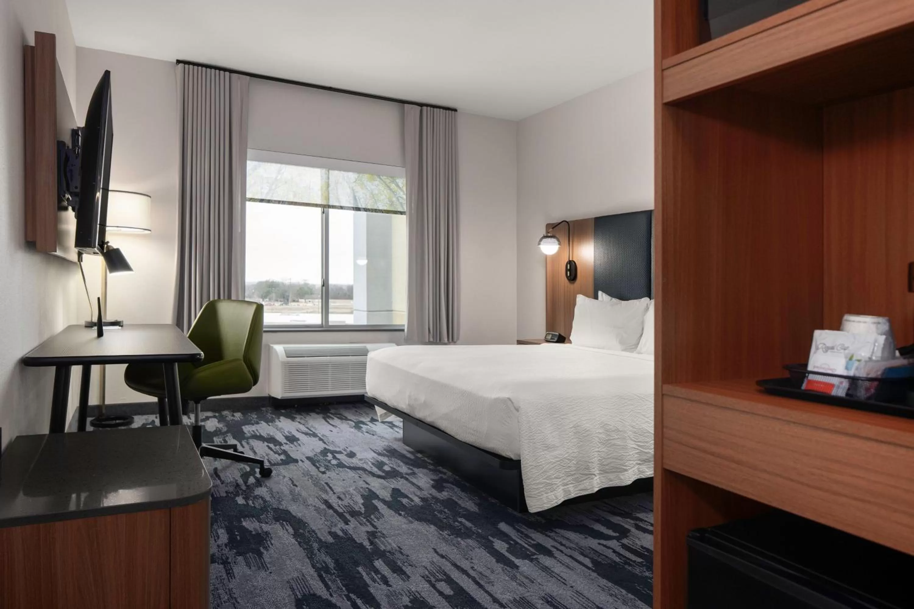 Photo of the whole room, Bed in Fairfield by Marriott Inn & Suites Dallas McKinney