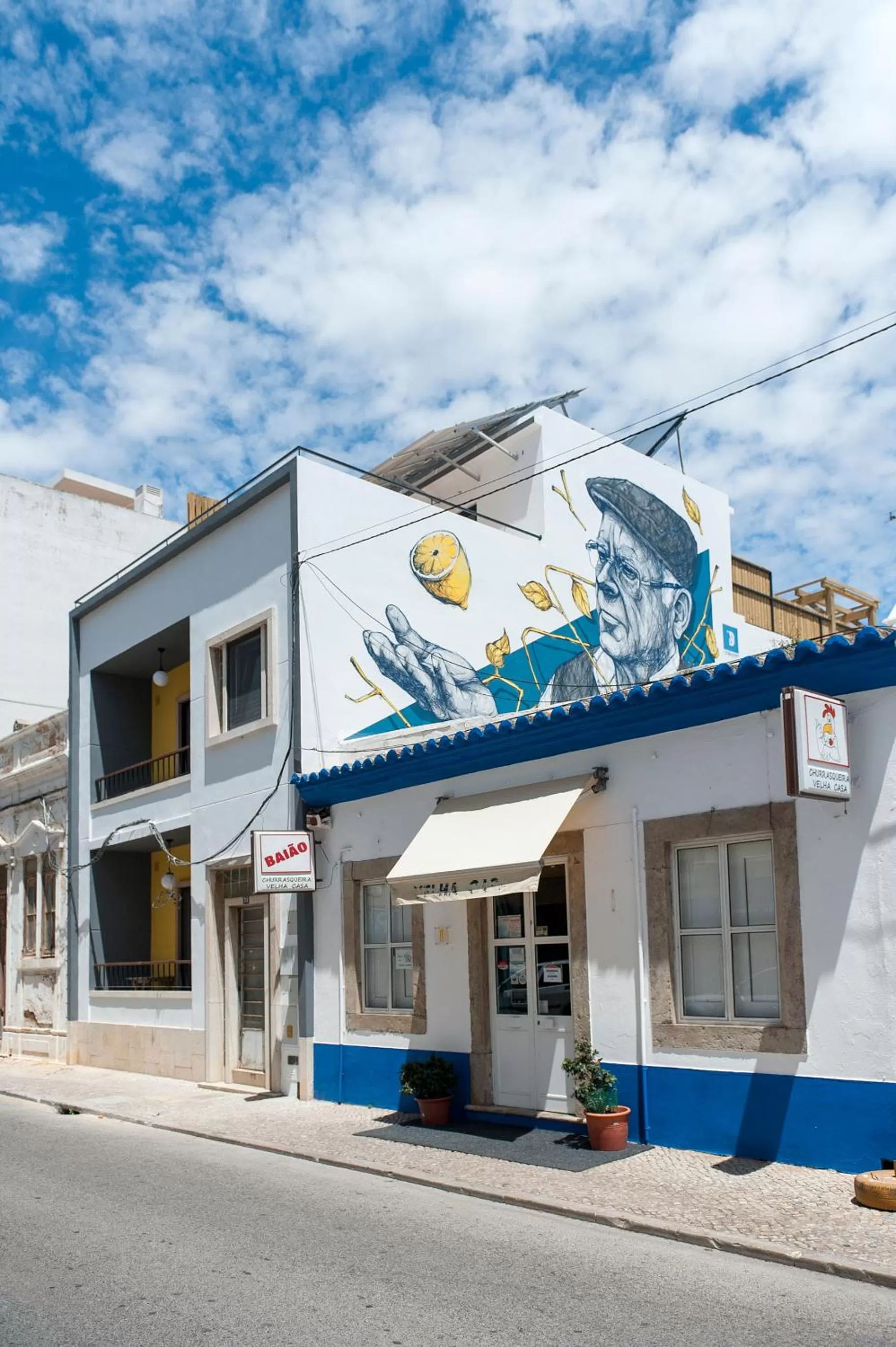 Facade/entrance in Lemon Tree Stay