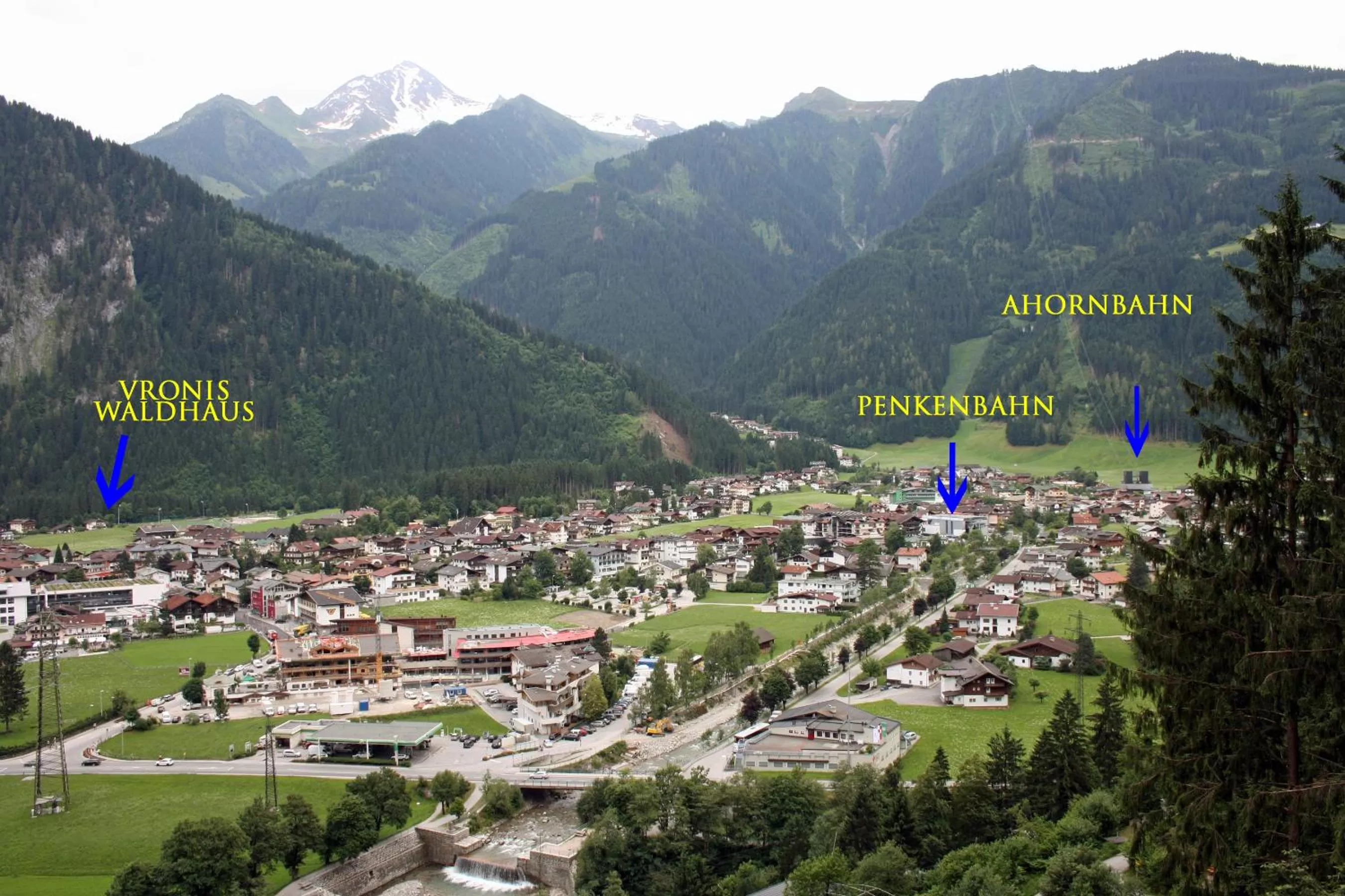 Area and facilities in Vronis Waldhaus ADULTS ONLY