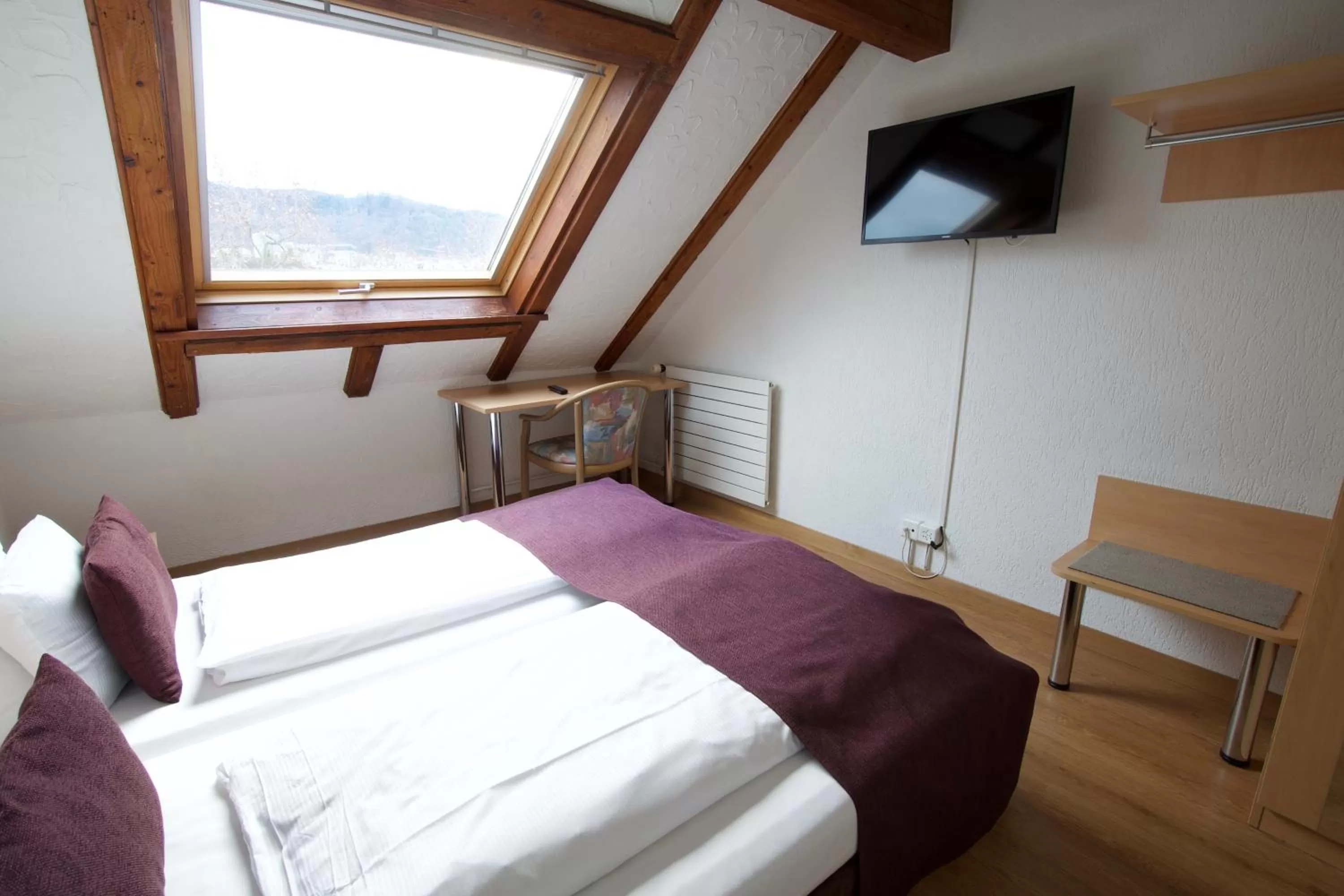 Bedroom, Bed in Olympia Hotel Zurich