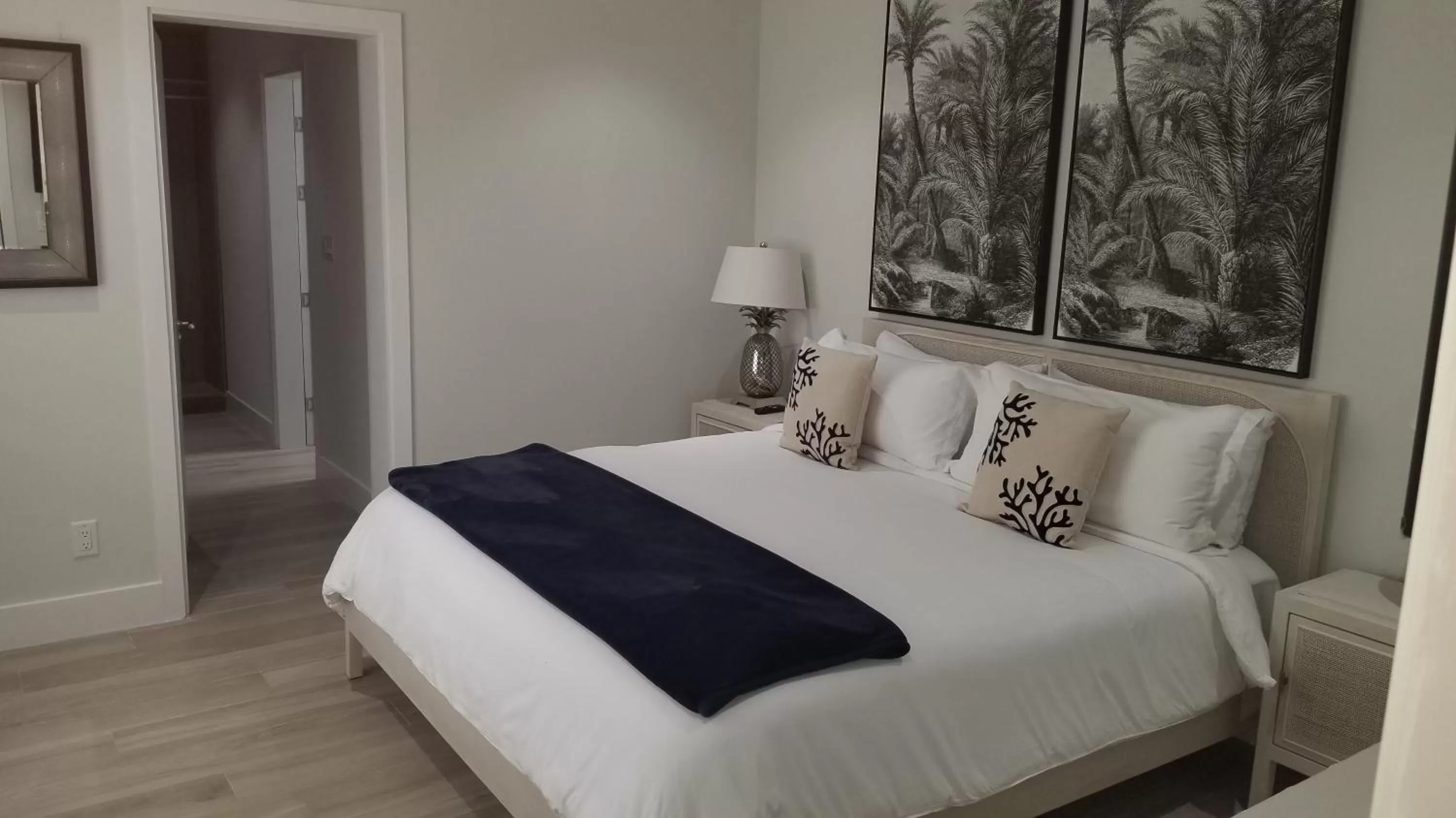 Bed in Palm Cay Marina and Resort