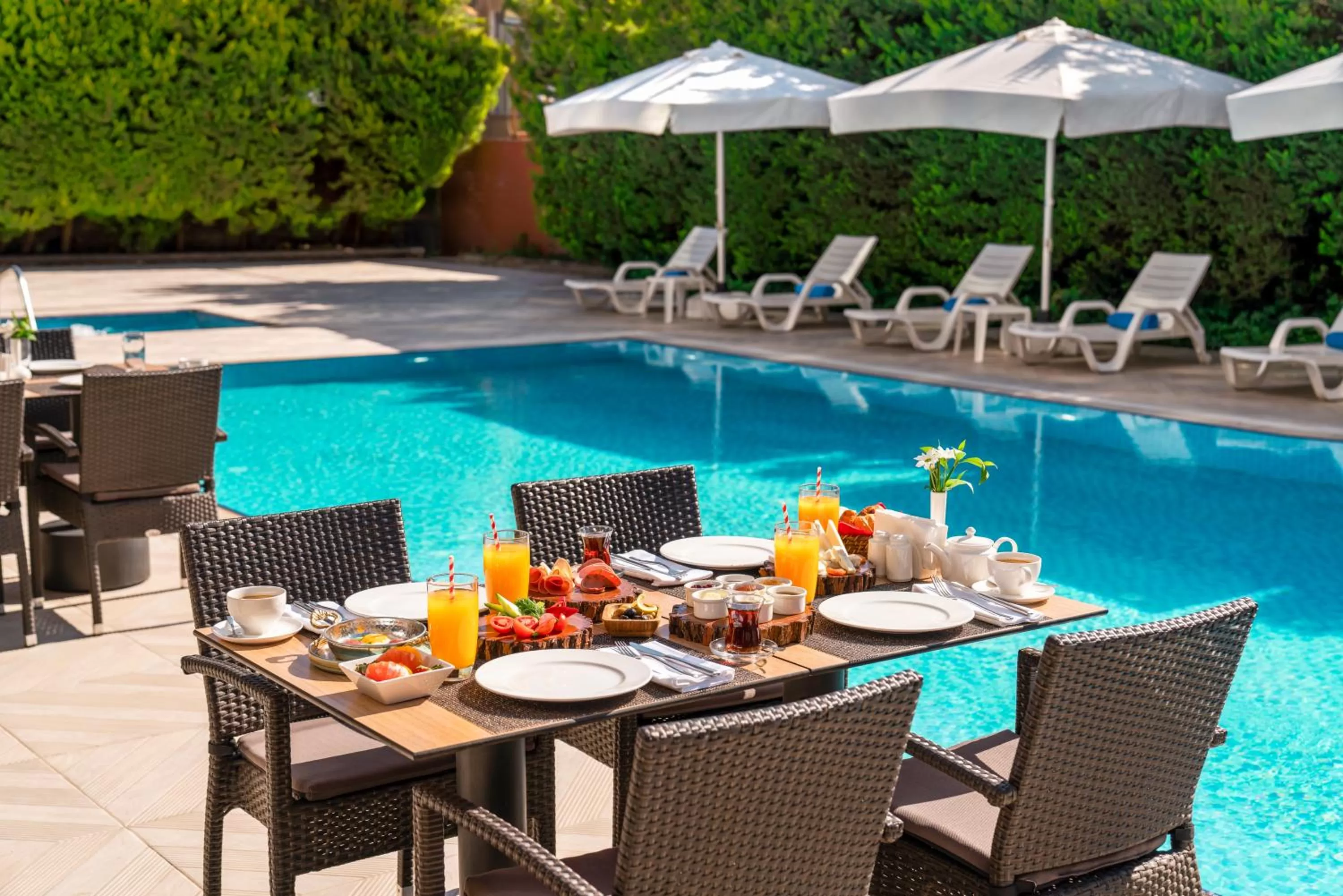 Swimming pool in Novotel Gaziantep