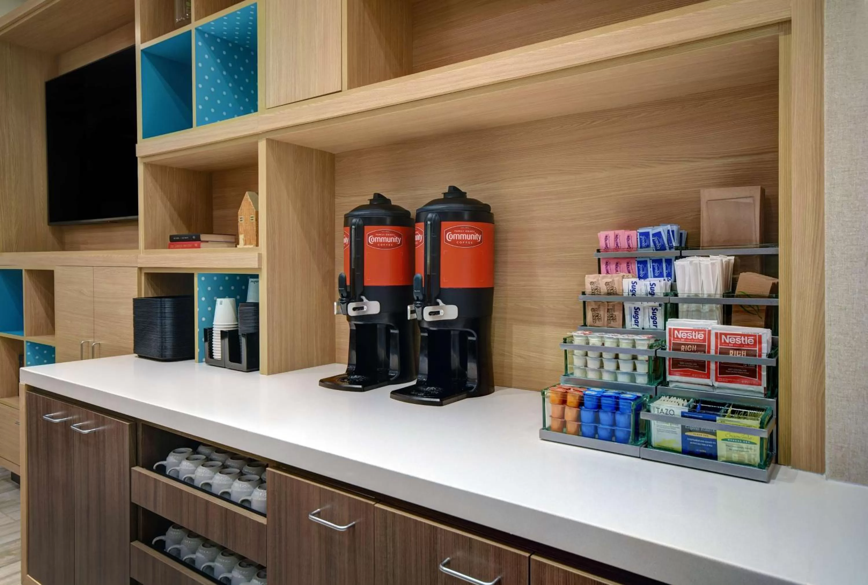 Dining area in Home2 Suites by Hilton Houston Medical Center, TX