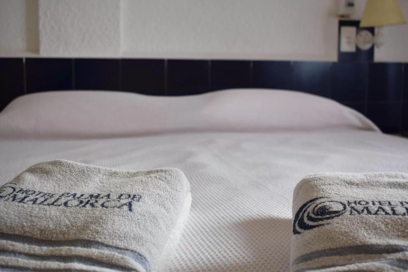 towels, Bed in Hotel Palma de Mallorca