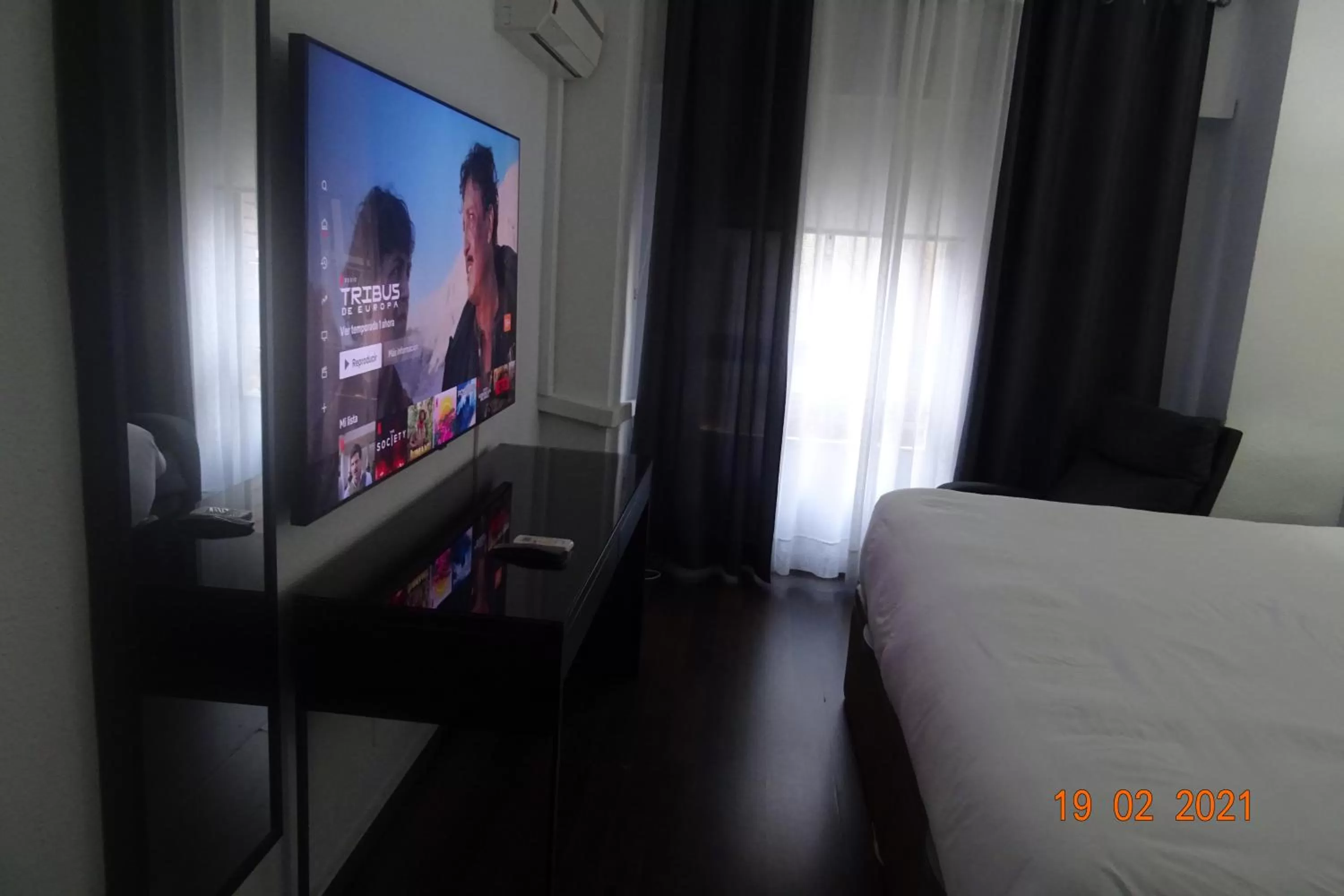 Bed in Hotel Carlos III